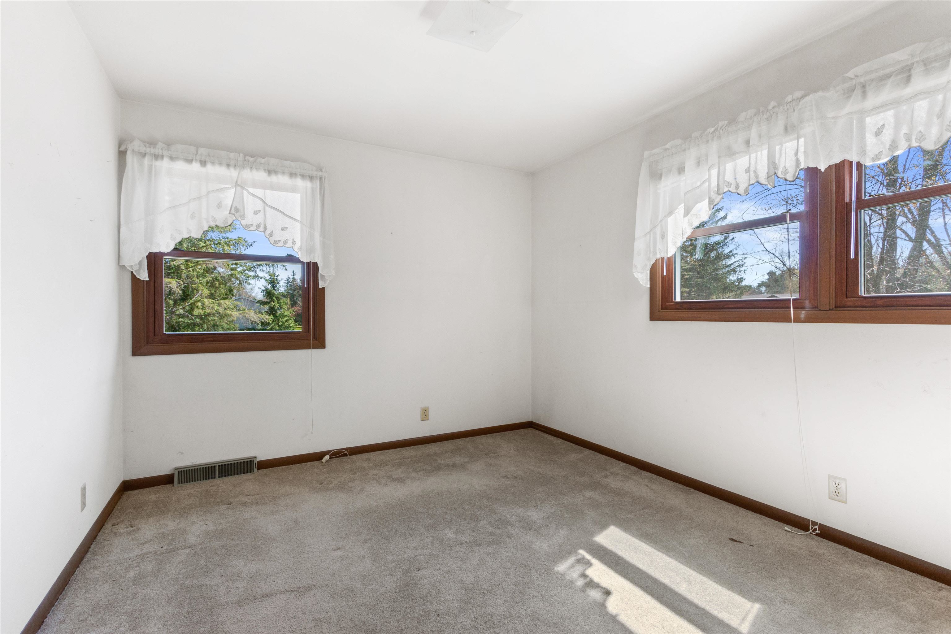 178 RIVER HEIGHTS DRIVE
