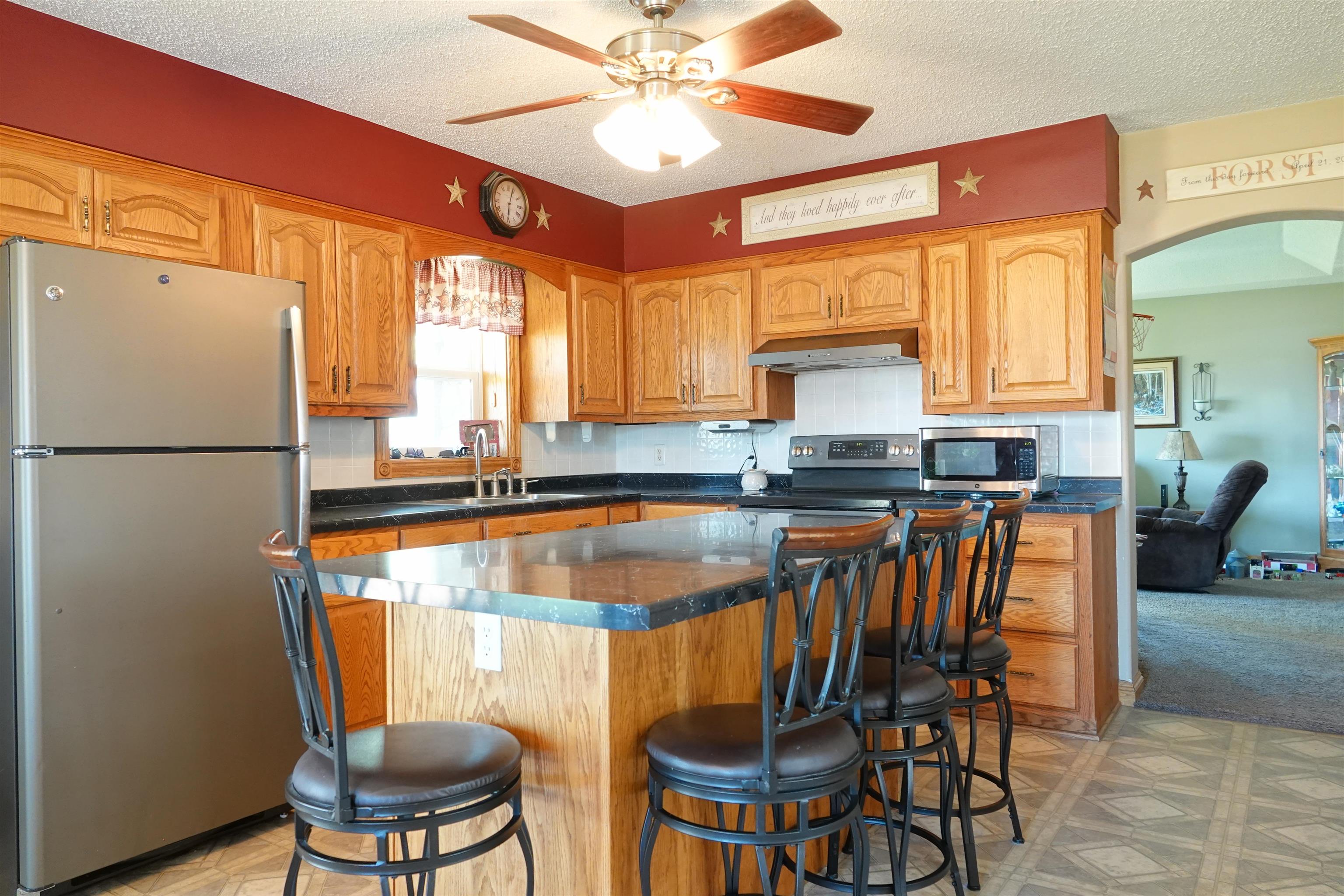 202580 N FREY AVENUE, Marshfield, Wisconsin 54449, 2 Bedrooms Bedrooms, ,2 BathroomsBathrooms,Farm/agriculture,For Sale,202580 N FREY AVENUE,22401732