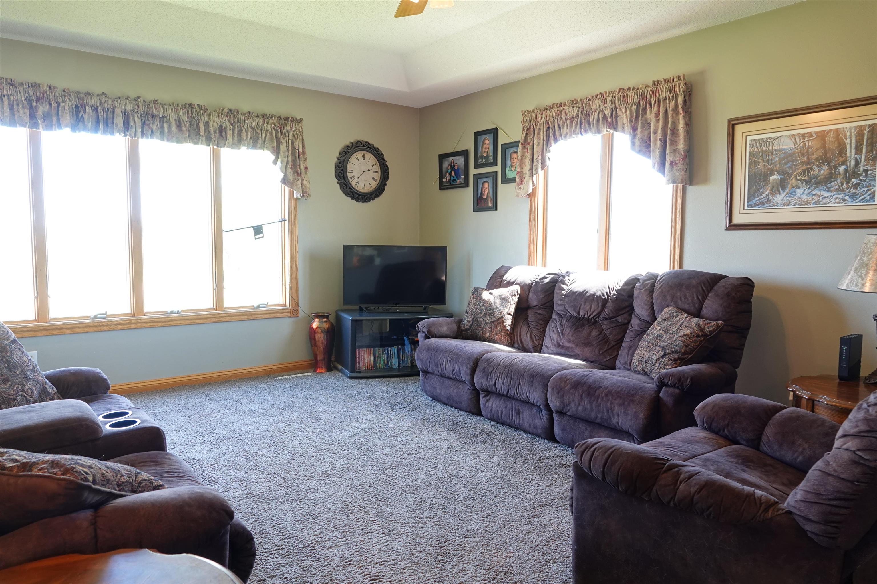 202580 N FREY AVENUE, Marshfield, Wisconsin 54449, 2 Bedrooms Bedrooms, ,2 BathroomsBathrooms,Farm/agriculture,For Sale,202580 N FREY AVENUE,22401732