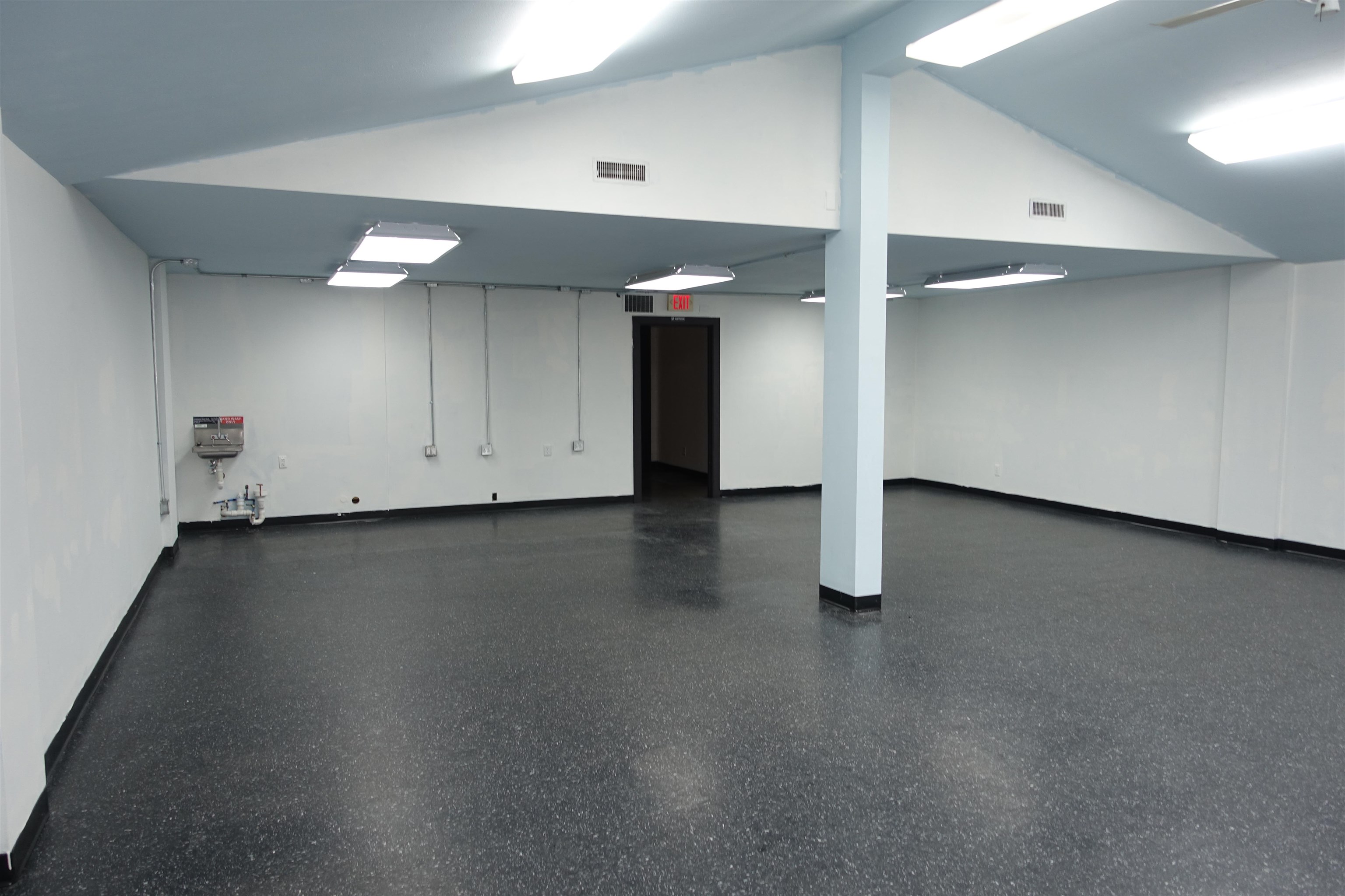 257 DIVISION STREET, Stevens Point, Wisconsin 54481, ,Commercial/industrial,For Rent,257 DIVISION STREET,22401971