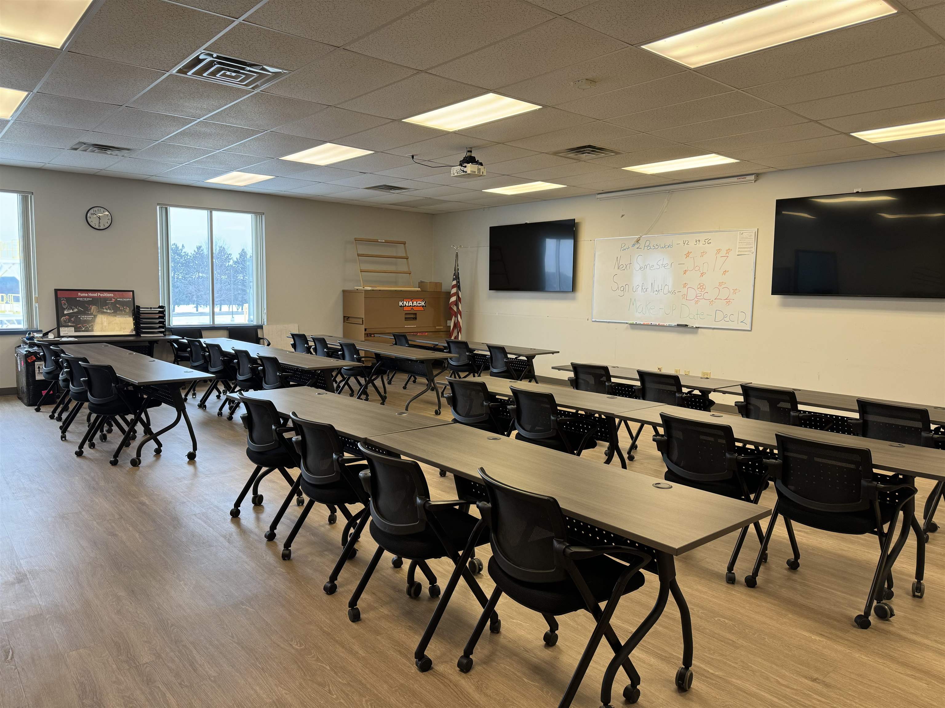 912 N VIEW DRIVE, Mosinee, Wisconsin 54455, ,Commercial/industrial,For Sale,912 N VIEW DRIVE,22402091