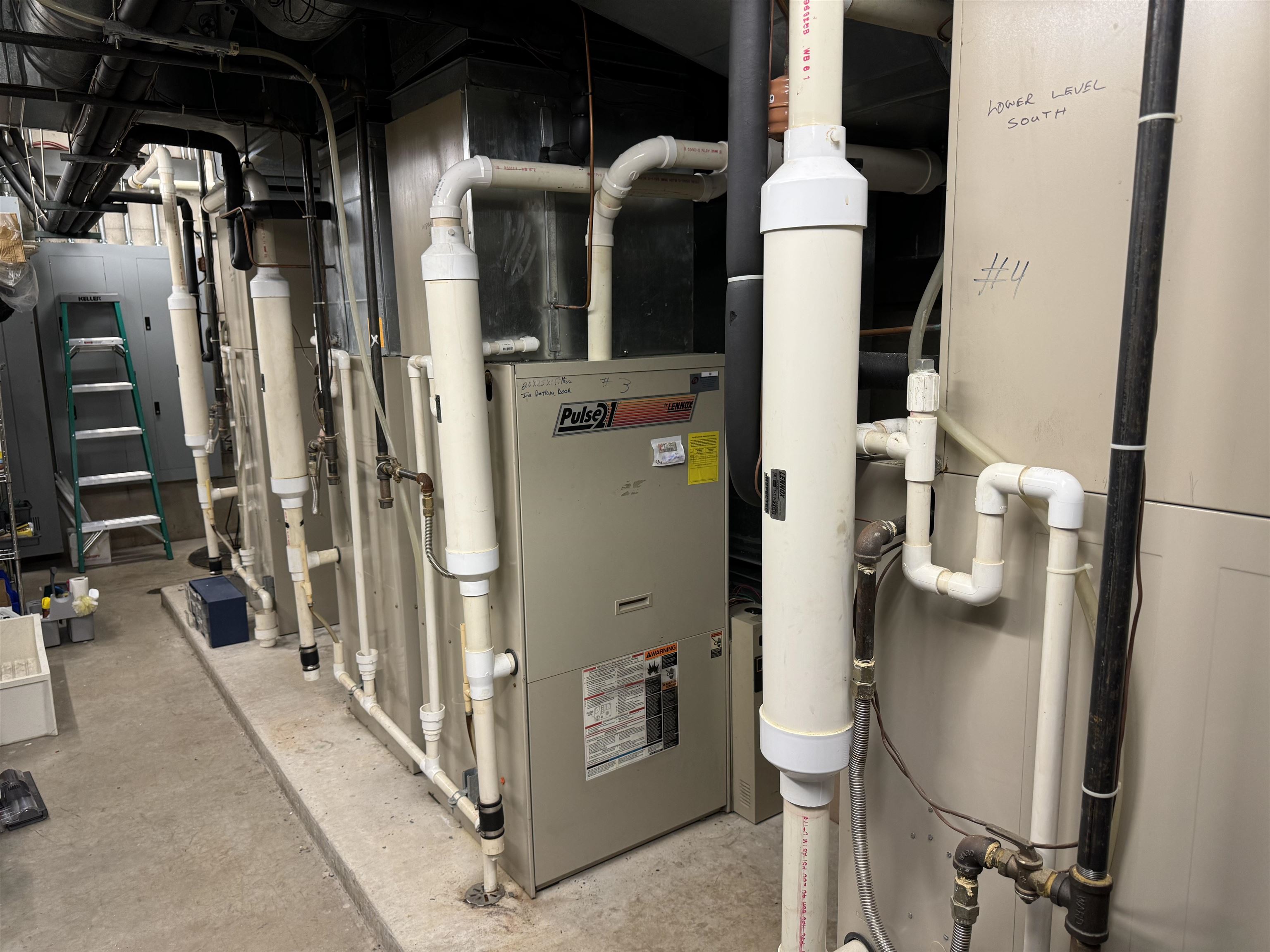 912 N VIEW DRIVE, Mosinee, Wisconsin 54455, ,Commercial/industrial,For Sale,912 N VIEW DRIVE,22402091