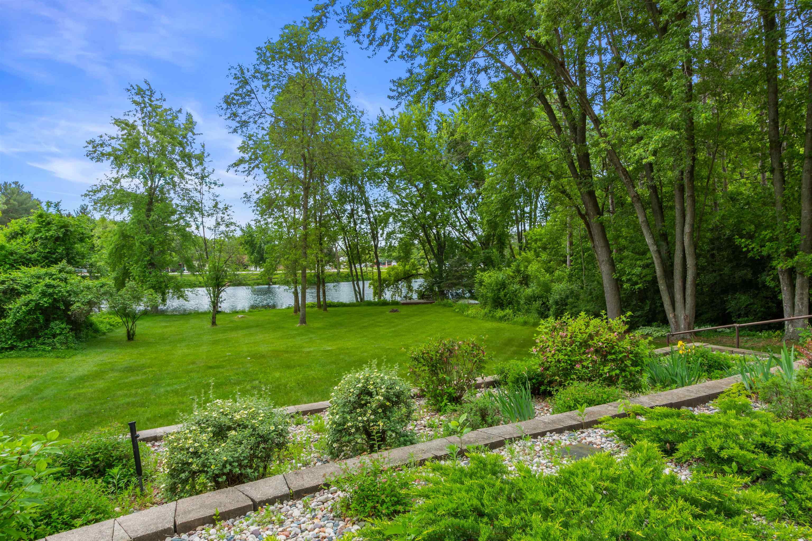 2911 RAINBOW DRIVE