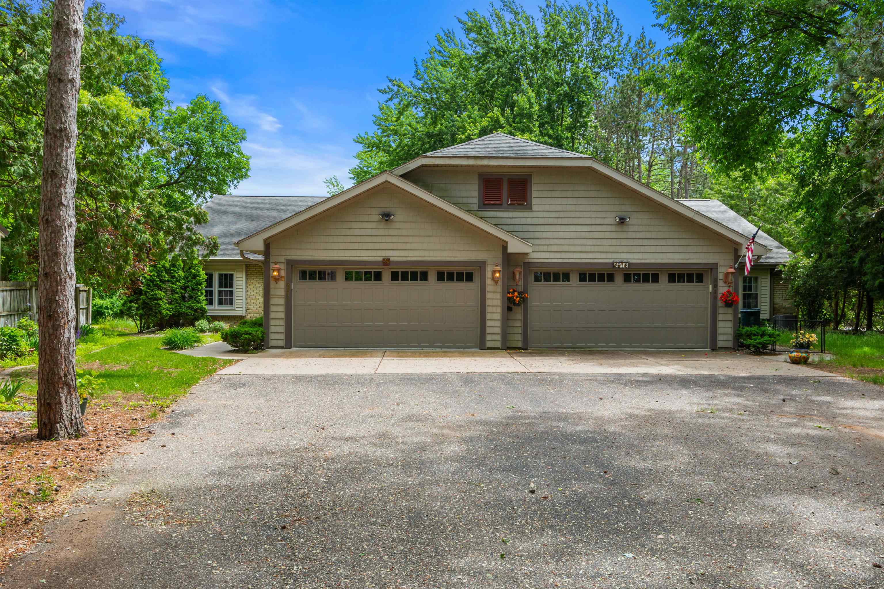 2911 RAINBOW DRIVE