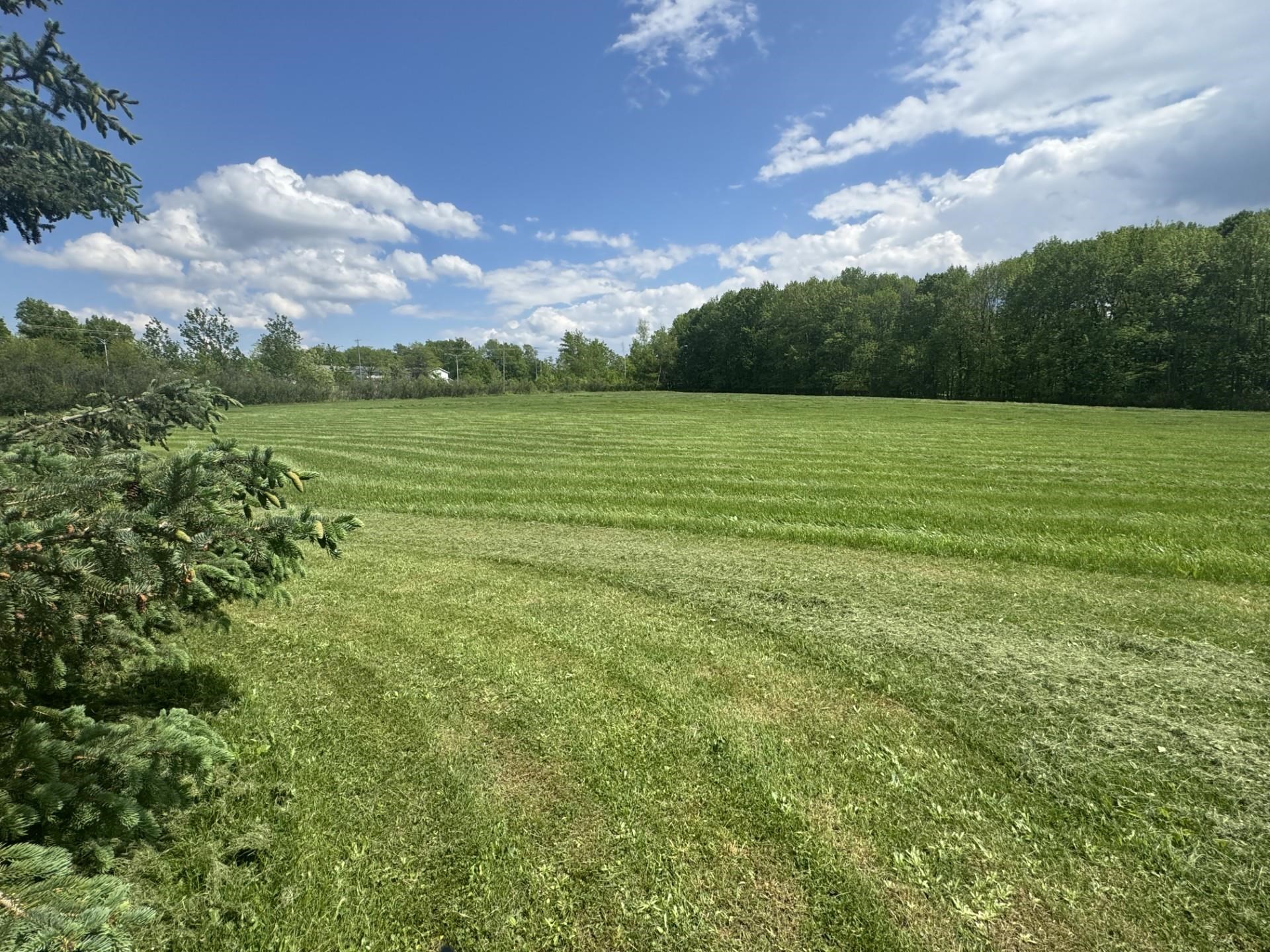 1612 W VETERANS PARKWAY, Marshfield, Wisconsin 54449, 2 Bedrooms Bedrooms, ,1 BathroomBathrooms,Residential,For Sale,1612 W VETERANS PARKWAY,22402563