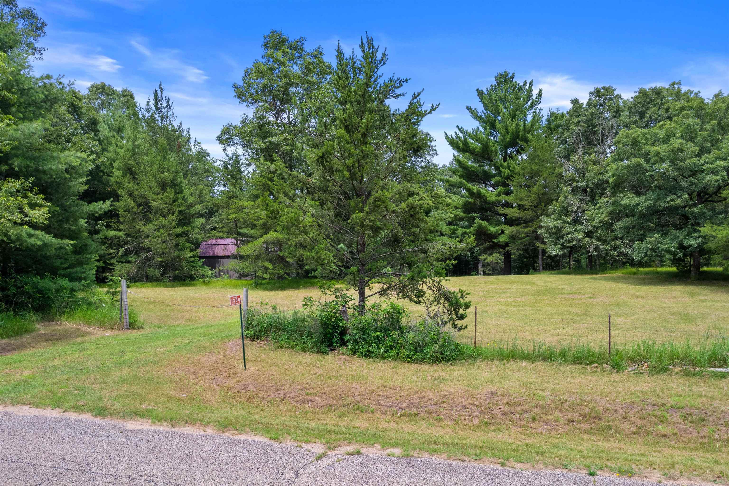 1356 DYKE DRIVE