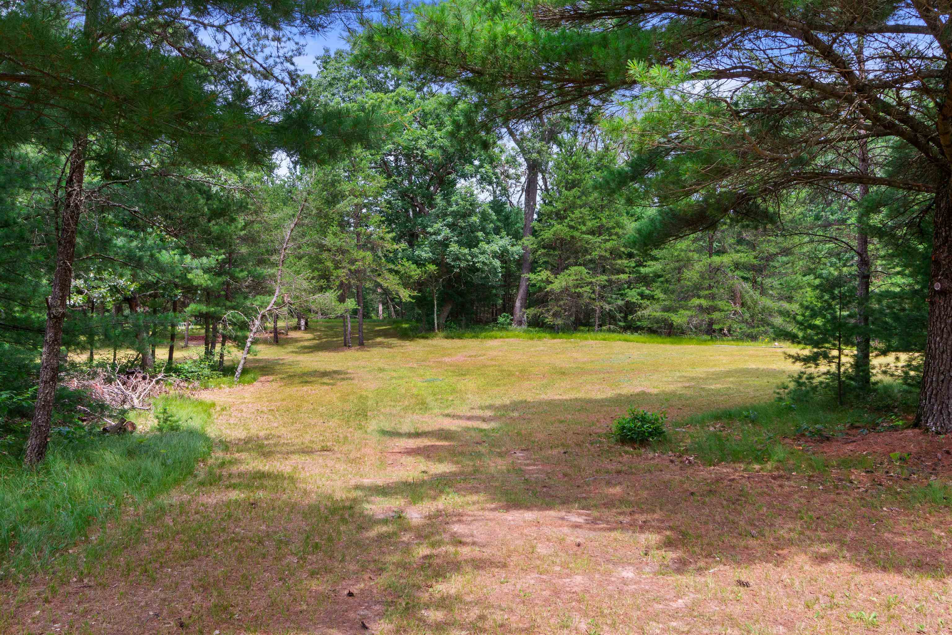 1356 DYKE DRIVE