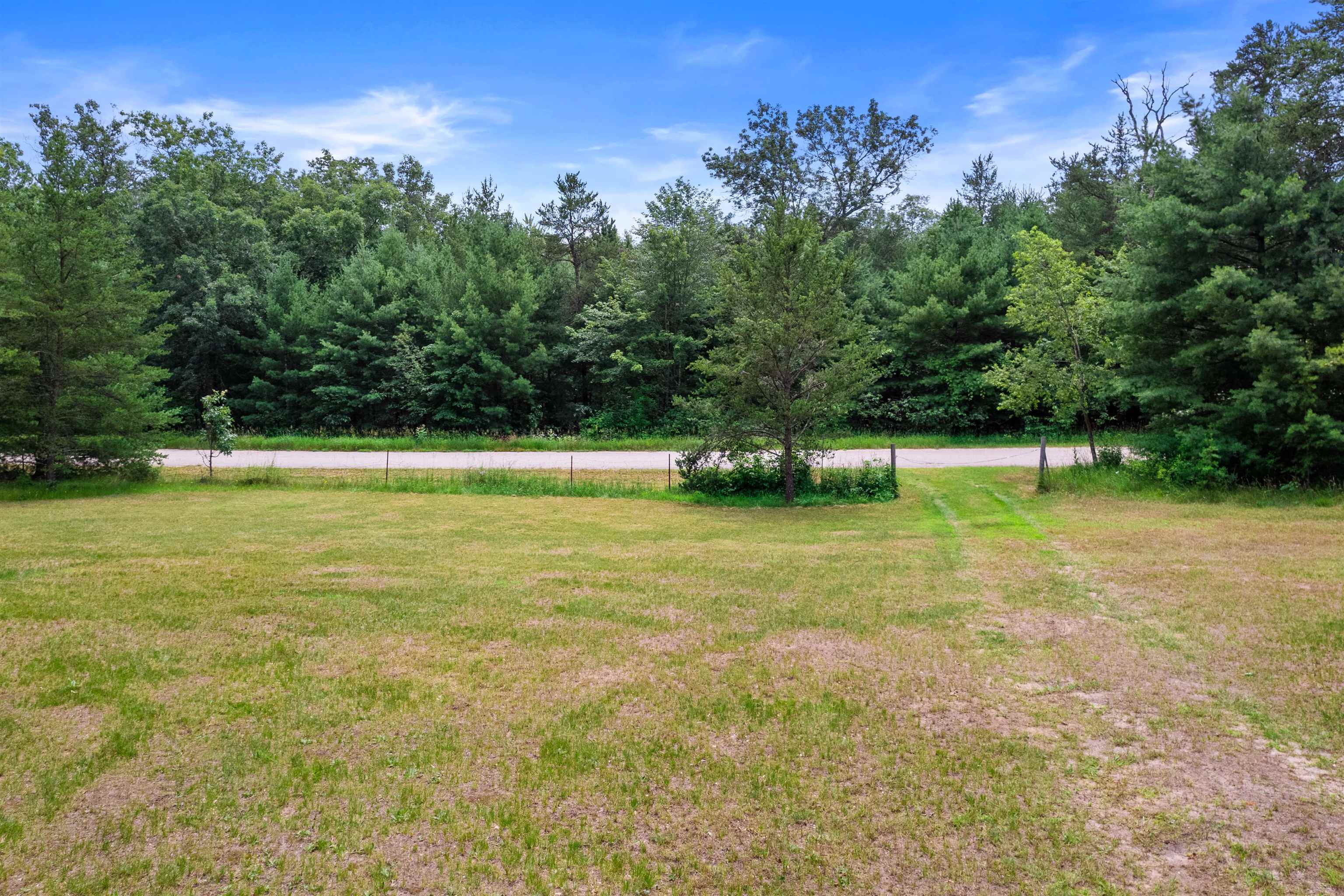1356 DYKE DRIVE
