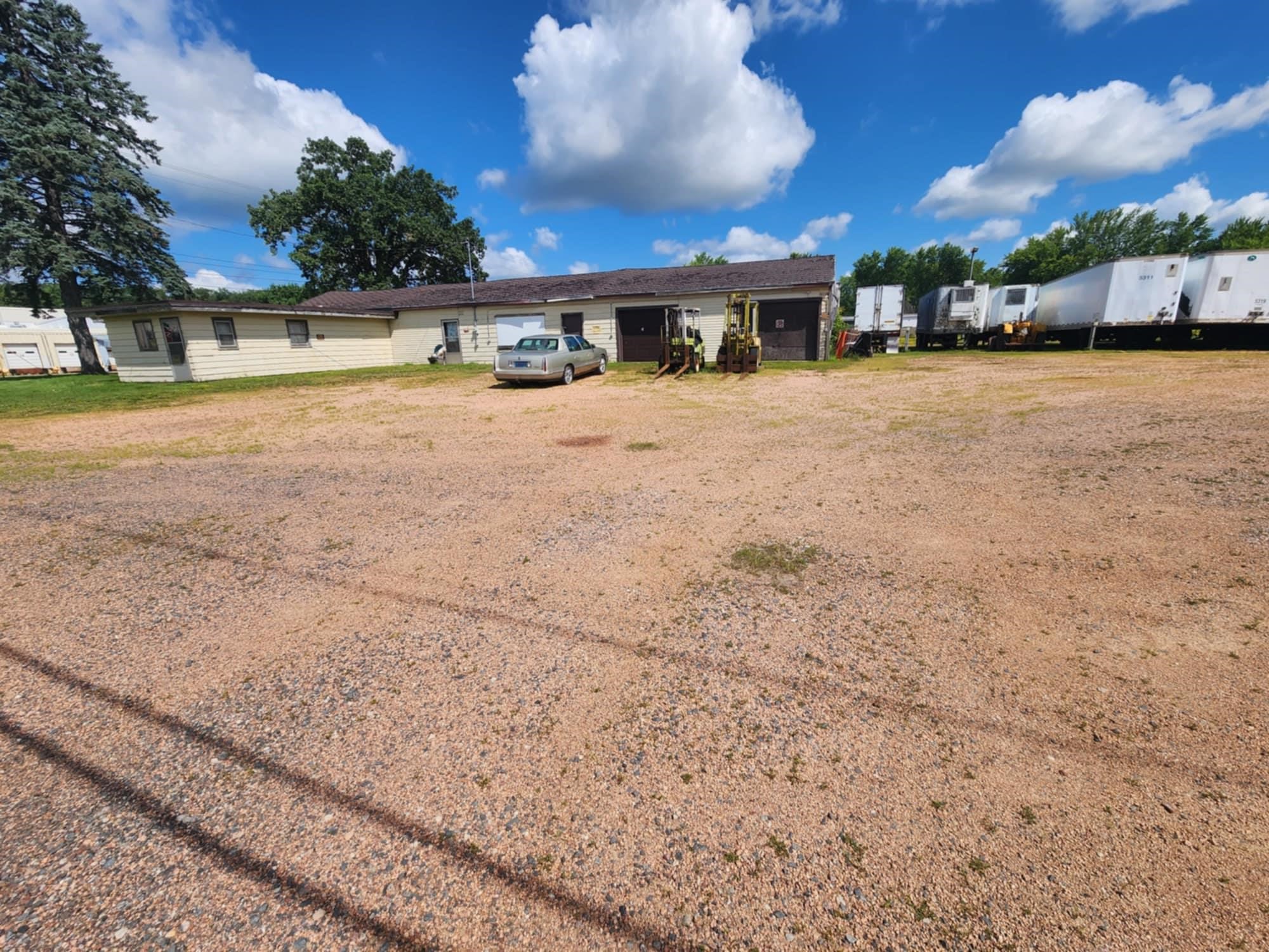 2411 S MAPLE AVENUE, Marshfield, Wisconsin 54449, ,Commercial/industrial,For Sale,2411 S MAPLE AVENUE,22403190