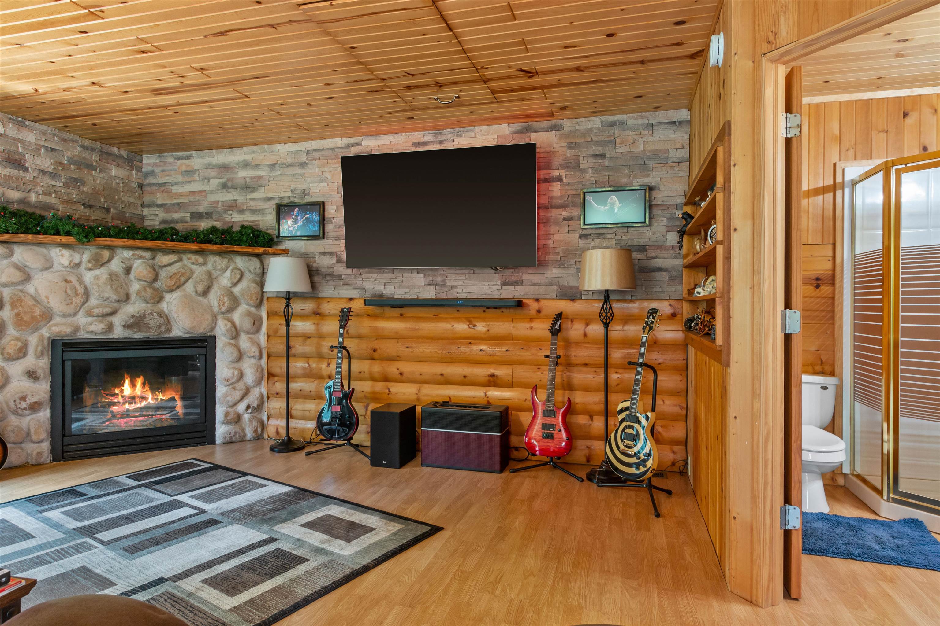 3235 MARTIN ROAD