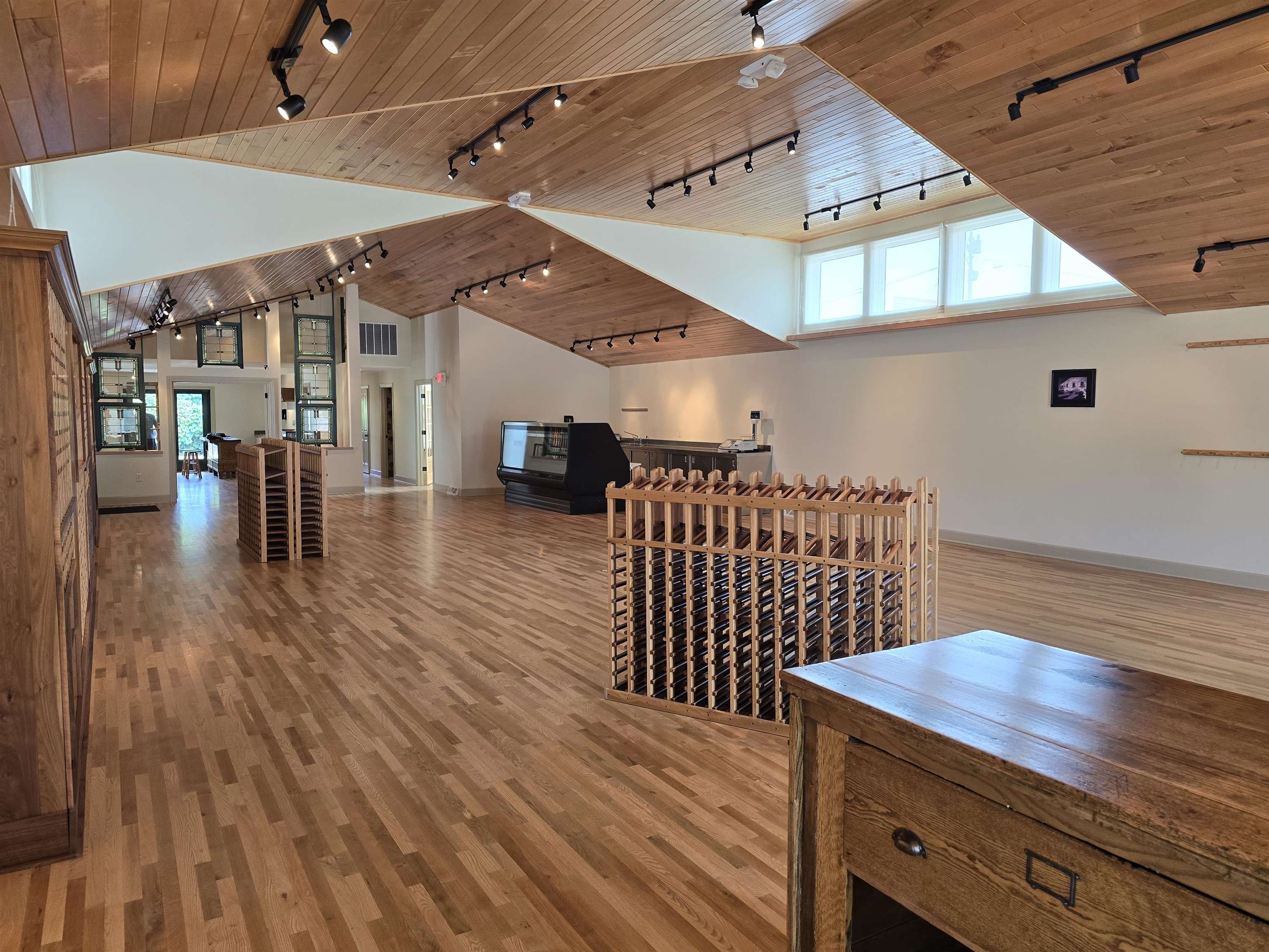 113 W 6TH STREET, Marshfield, Wisconsin 54449, ,Commercial/industrial,For Sale,113 W 6TH STREET,22403877