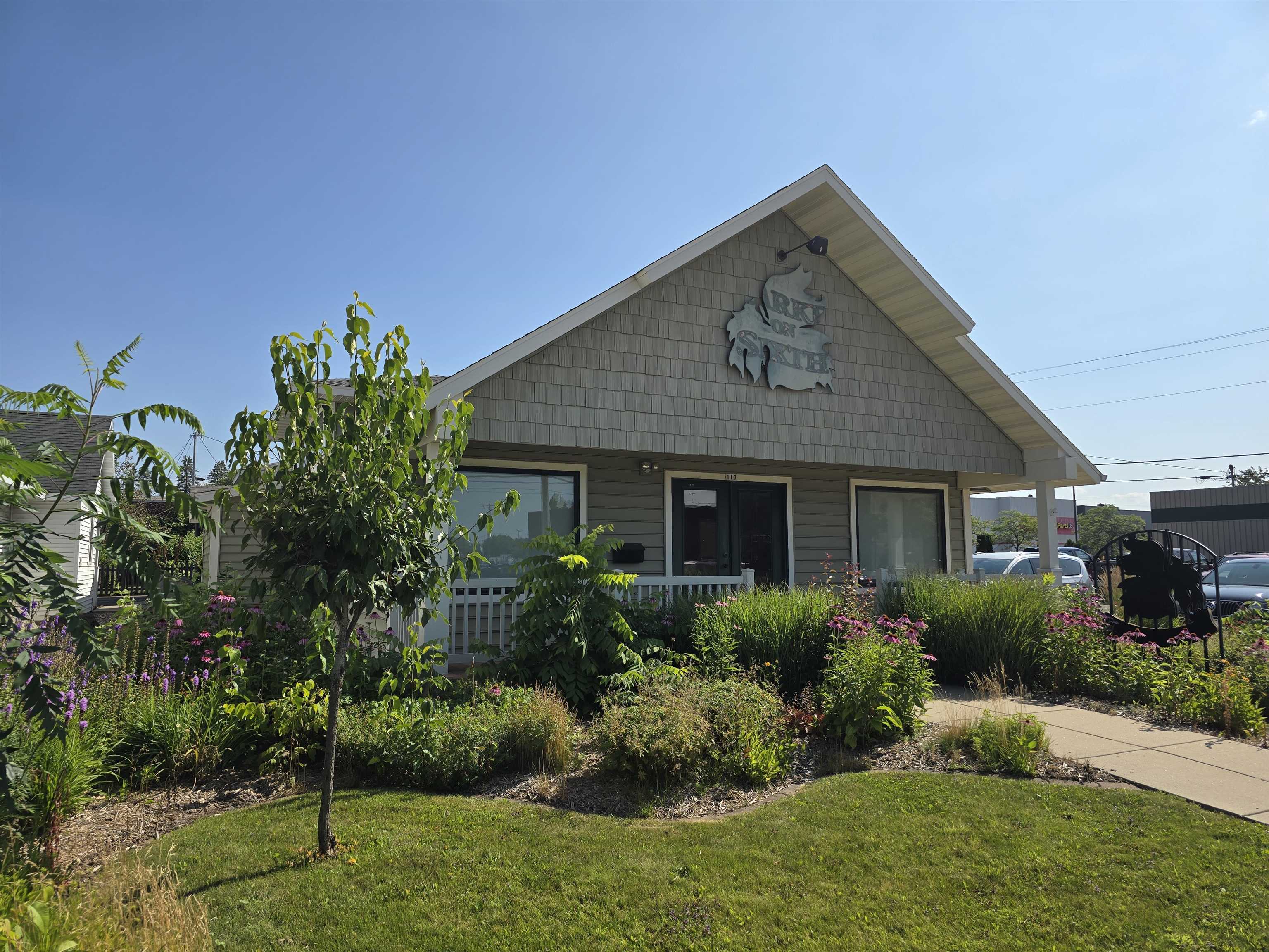 113 W 6TH STREET, Marshfield, Wisconsin 54449, ,Commercial/industrial,For Sale,113 W 6TH STREET,22403877