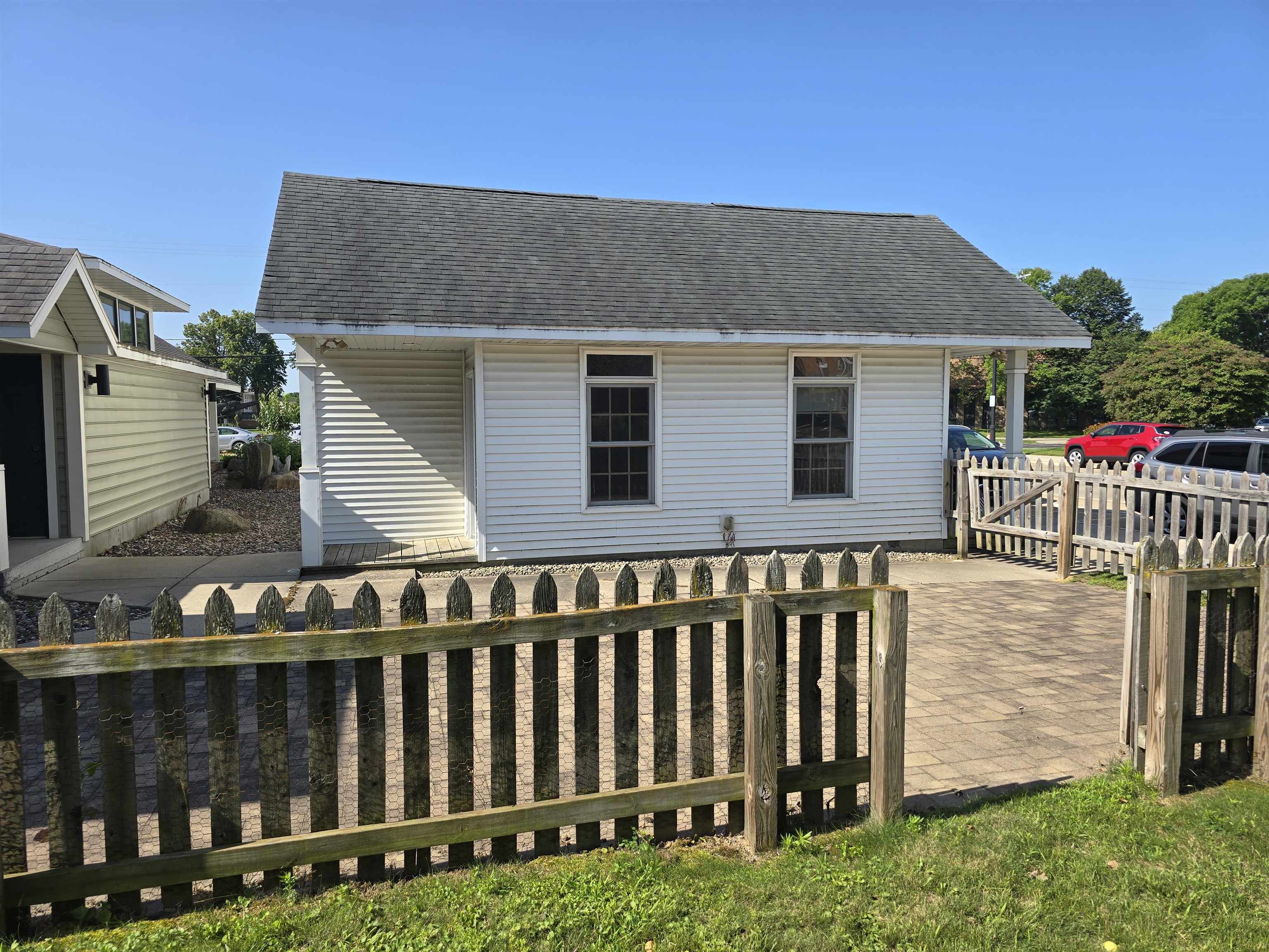 115 W 6TH STREET, Marshfield, Wisconsin 54449, ,Commercial/industrial,For Sale,115 W 6TH STREET,22403879