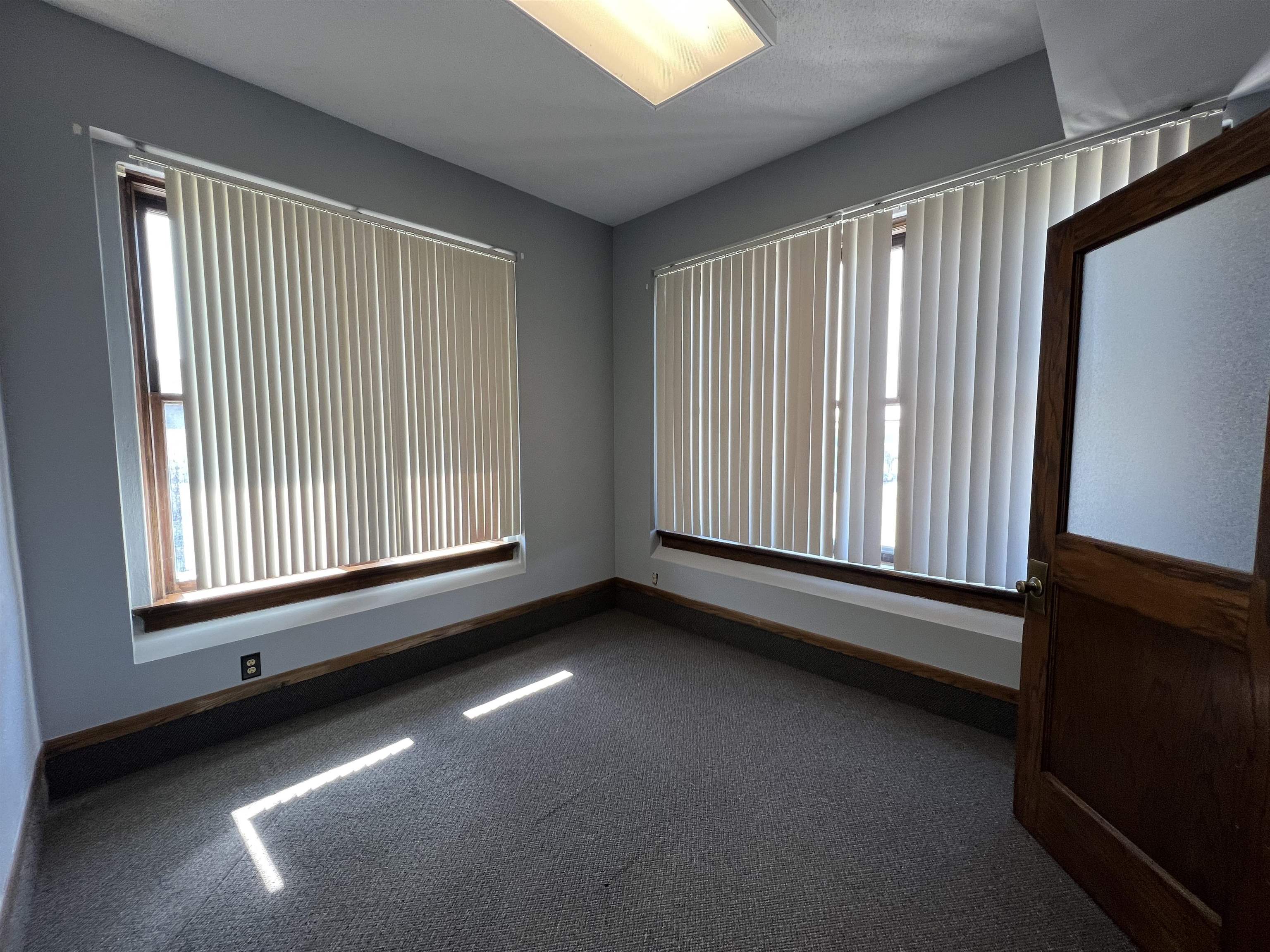 252 S CENTRAL AVENUE, Marshfield, Wisconsin 54449, ,Commercial/industrial,For Rent,252 S CENTRAL AVENUE,22404045