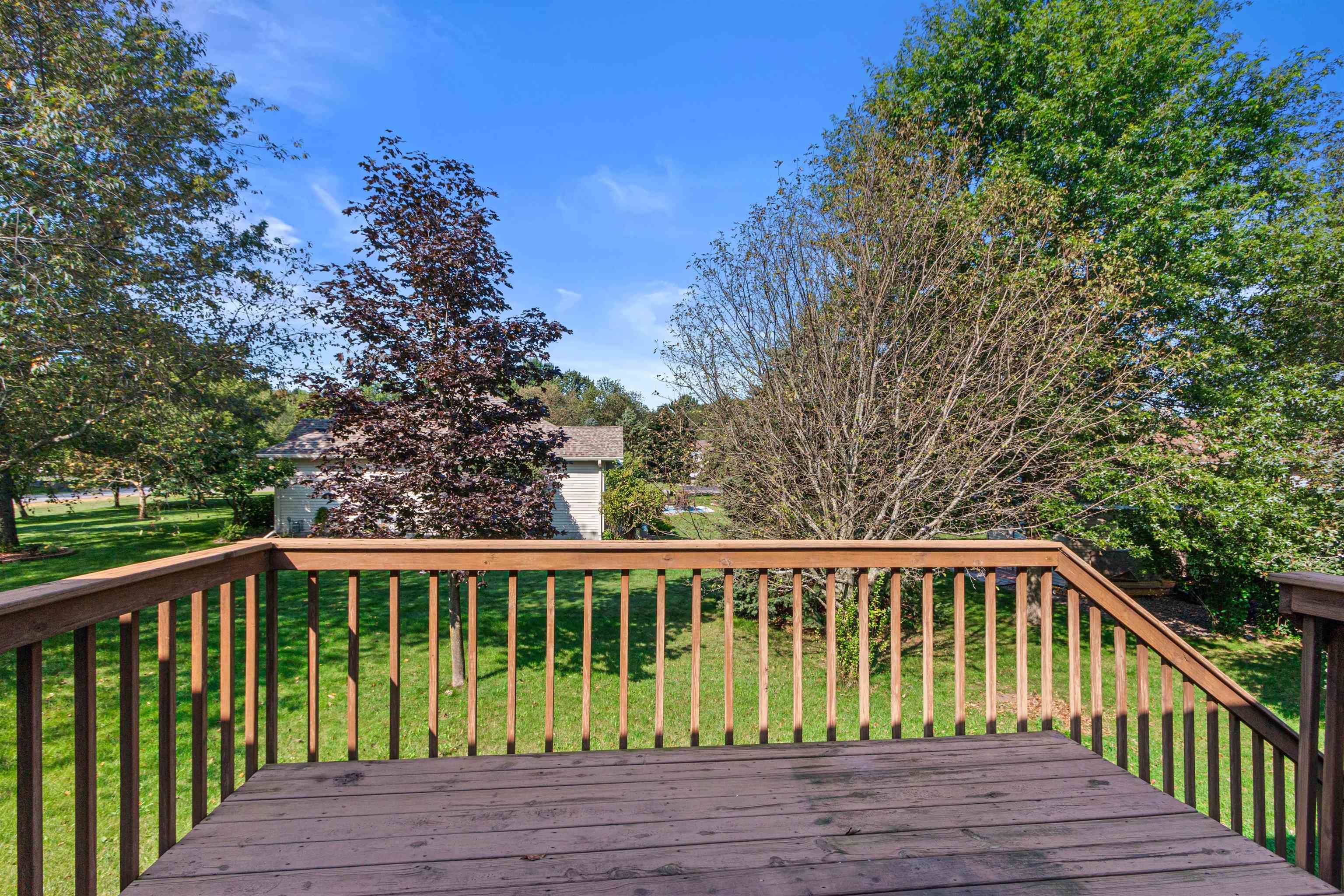 1986 WOODCREST CIRCLE