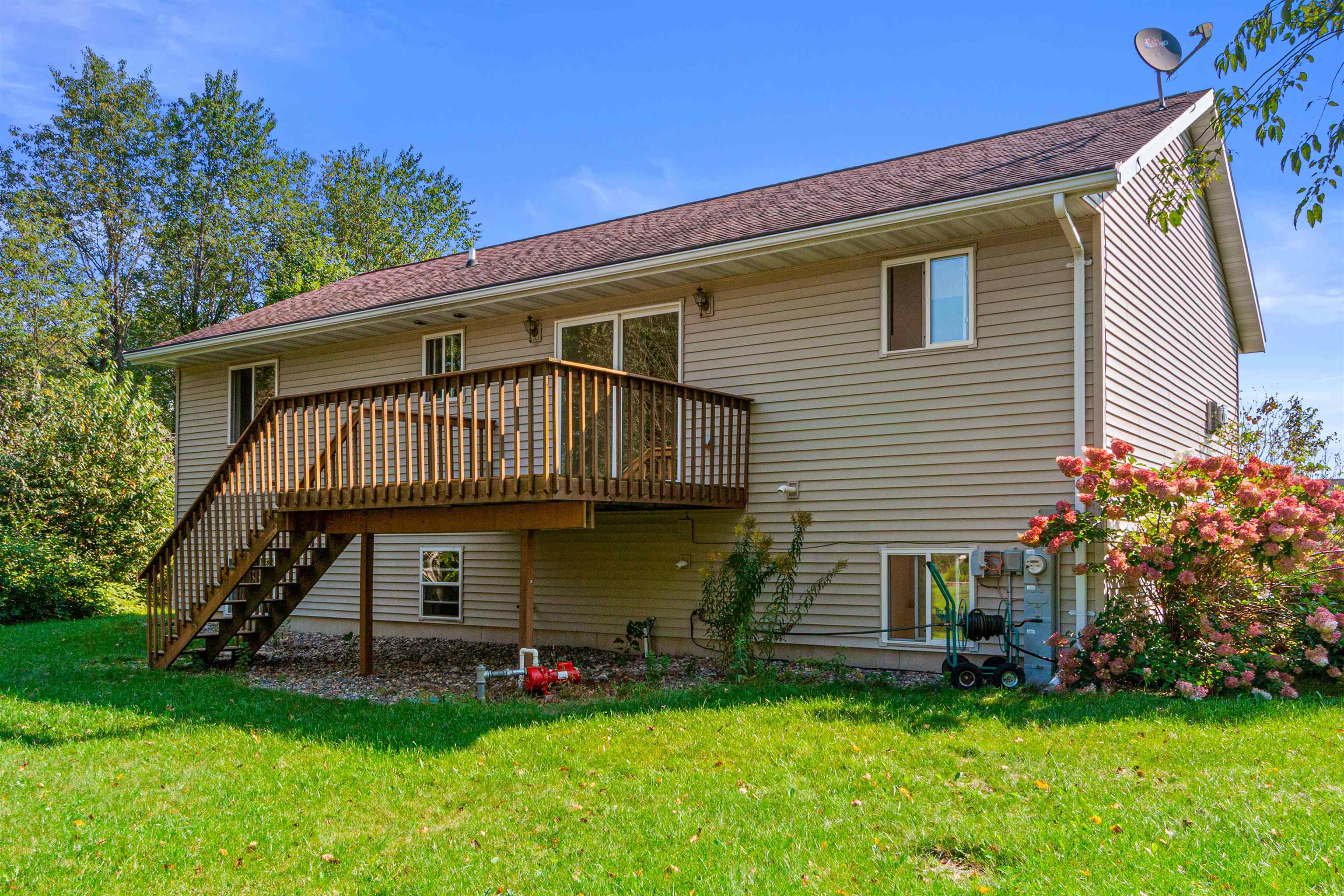 1986 WOODCREST CIRCLE