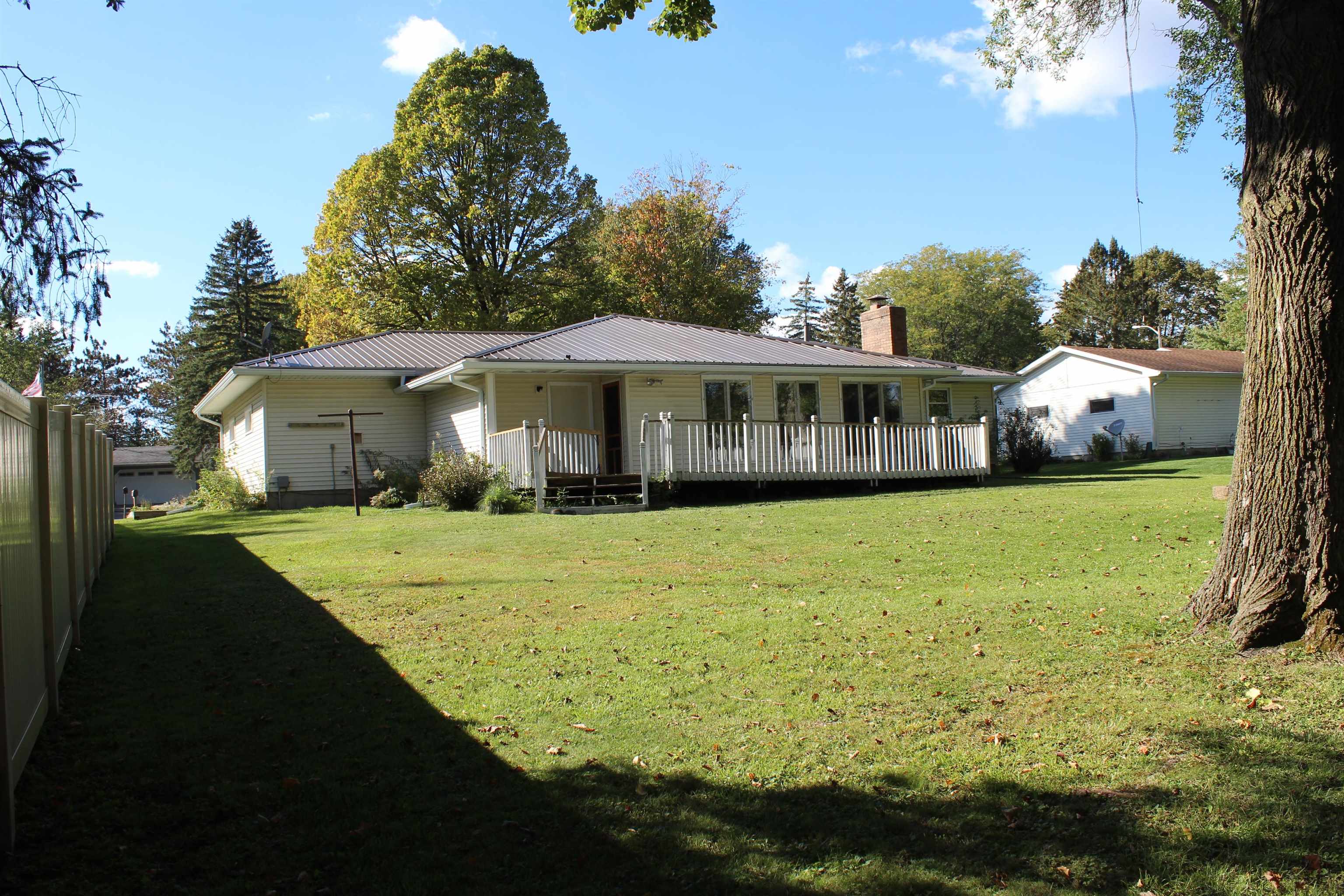 1605 N PALMETTO AVENUE, Marshfield, Wisconsin 54449, 3 Bedrooms Bedrooms, ,1 BathroomBathrooms,Residential,For Sale,1605 N PALMETTO AVENUE,22404616