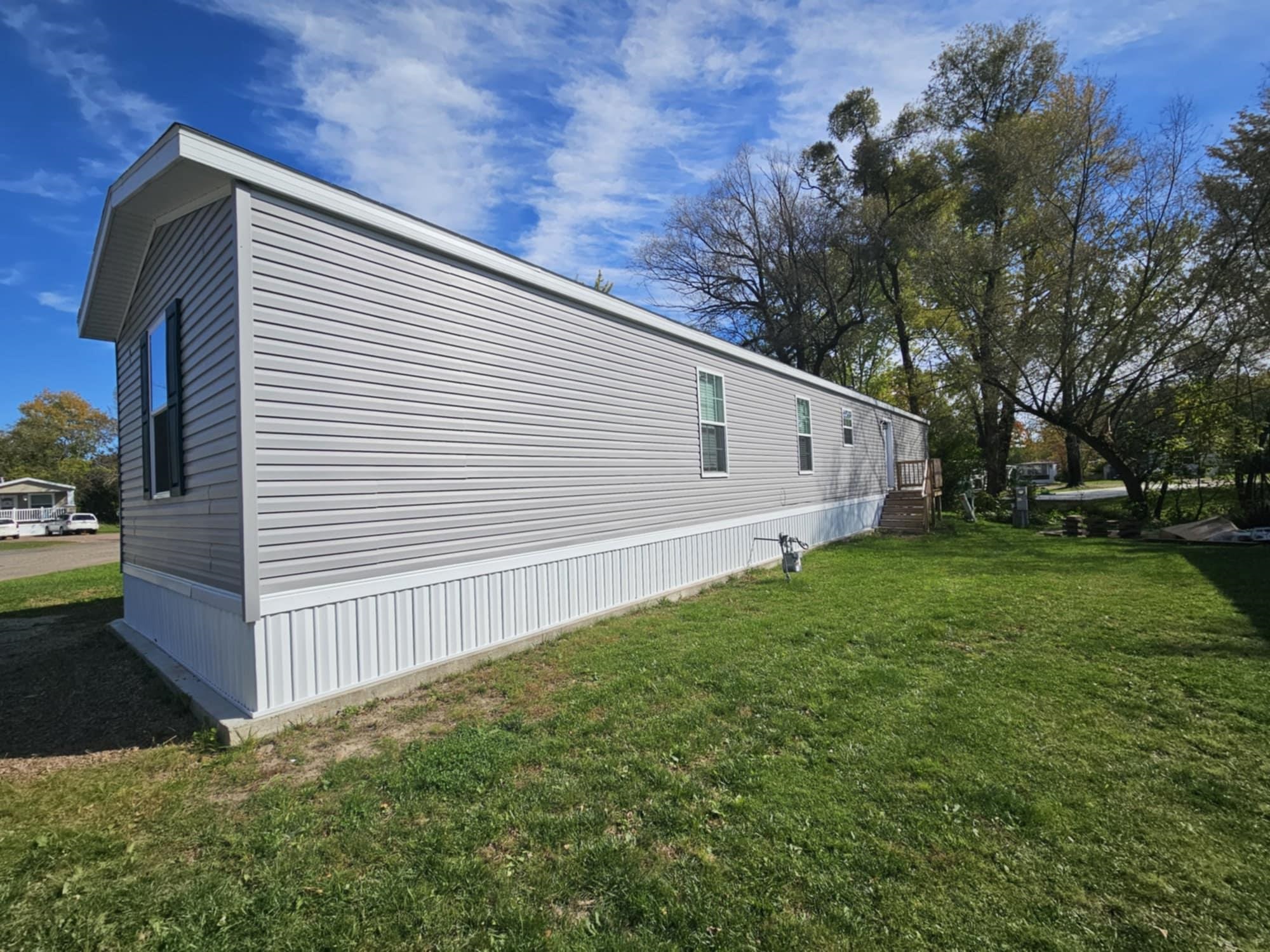 1407 N PEACH AVENUE, Marshfield, Wisconsin 54449, 3 Bedrooms Bedrooms, ,2 BathroomsBathrooms,Residential,For Sale,1407 N PEACH AVENUE,22404807