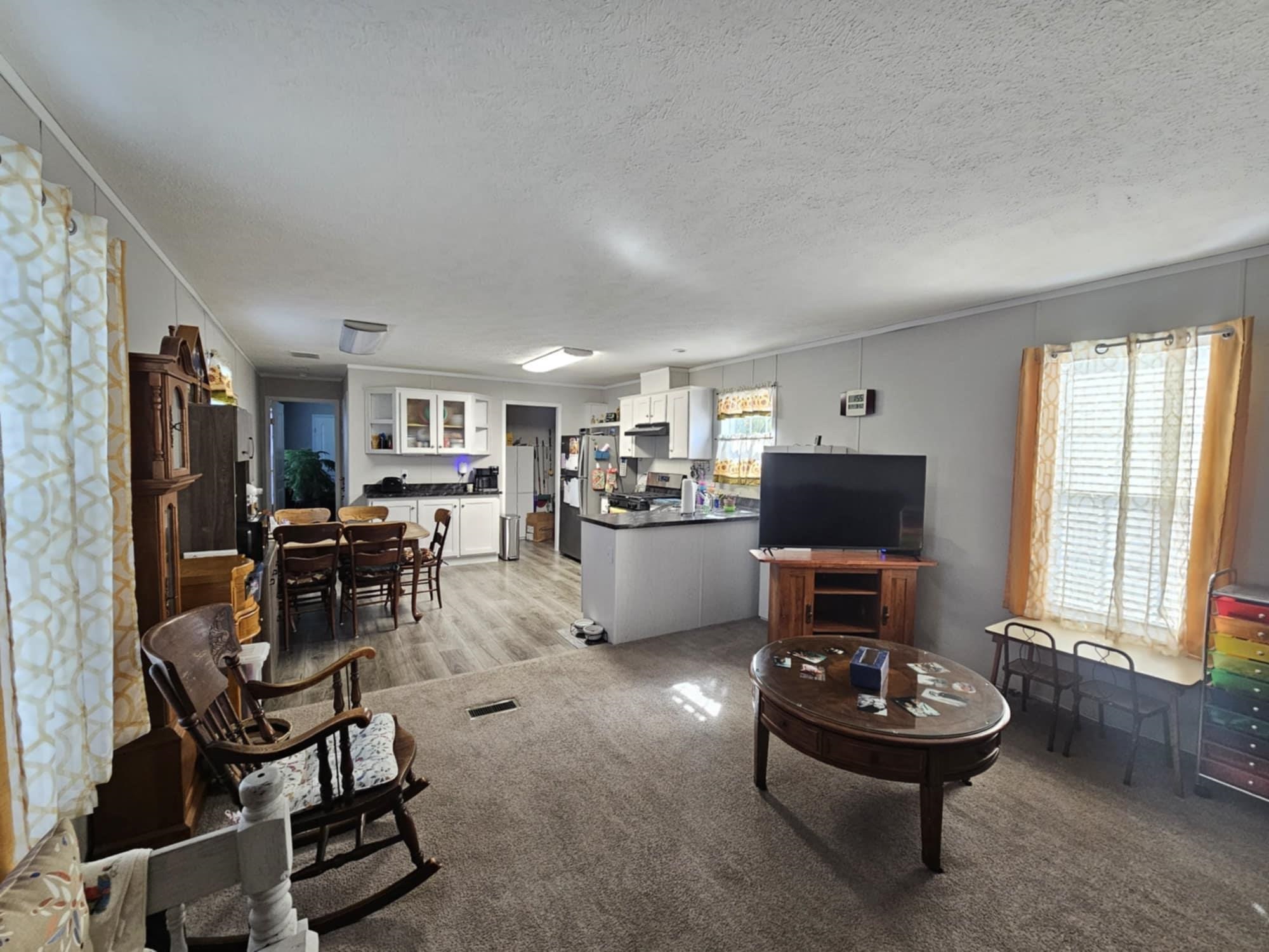 1407 N PEACH AVENUE, Marshfield, Wisconsin 54449, 3 Bedrooms Bedrooms, ,2 BathroomsBathrooms,Residential,For Sale,1407 N PEACH AVENUE,22404807
