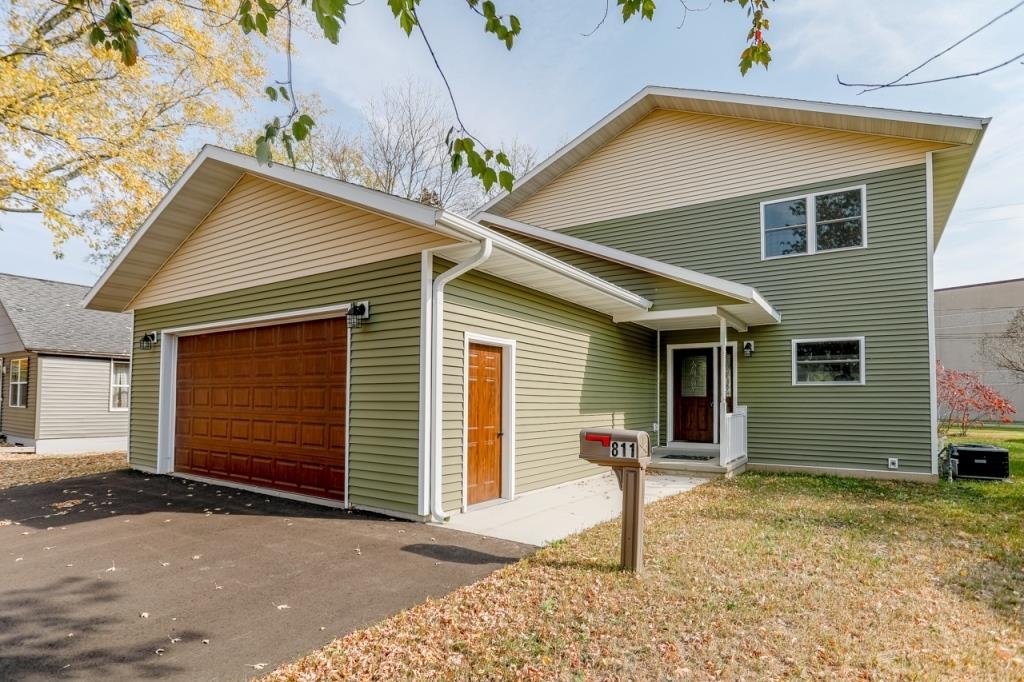 811 N STATE STREET, Merrill, Wisconsin 54452, 3 Bedrooms Bedrooms, ,2 BathroomsBathrooms,Residential,For Sale,811 N STATE STREET,22404908