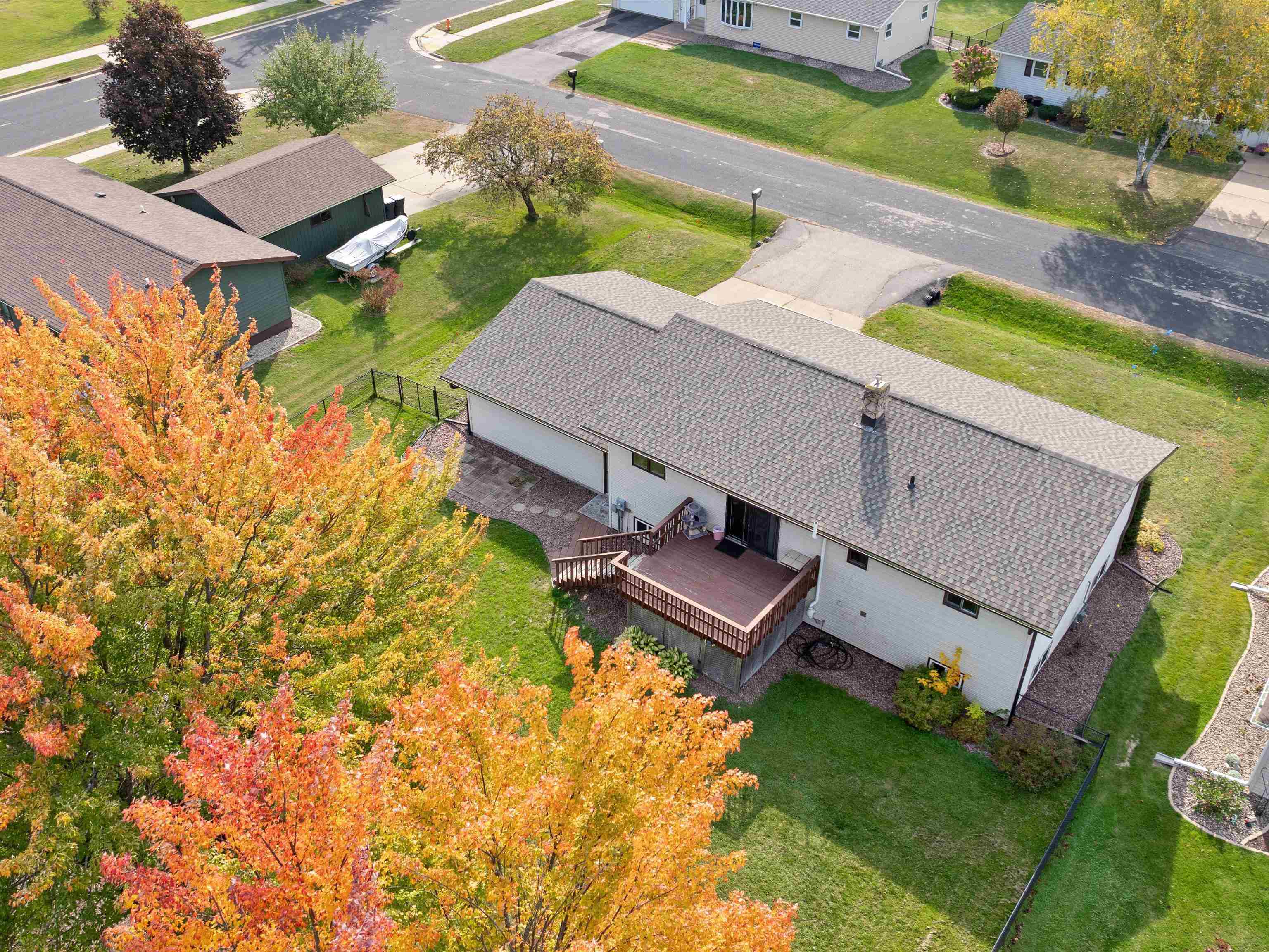 415 E 20TH STREET, Marshfield, Wisconsin 54449, 4 Bedrooms Bedrooms, ,2 BathroomsBathrooms,Residential,For Sale,415 E 20TH STREET,22404912