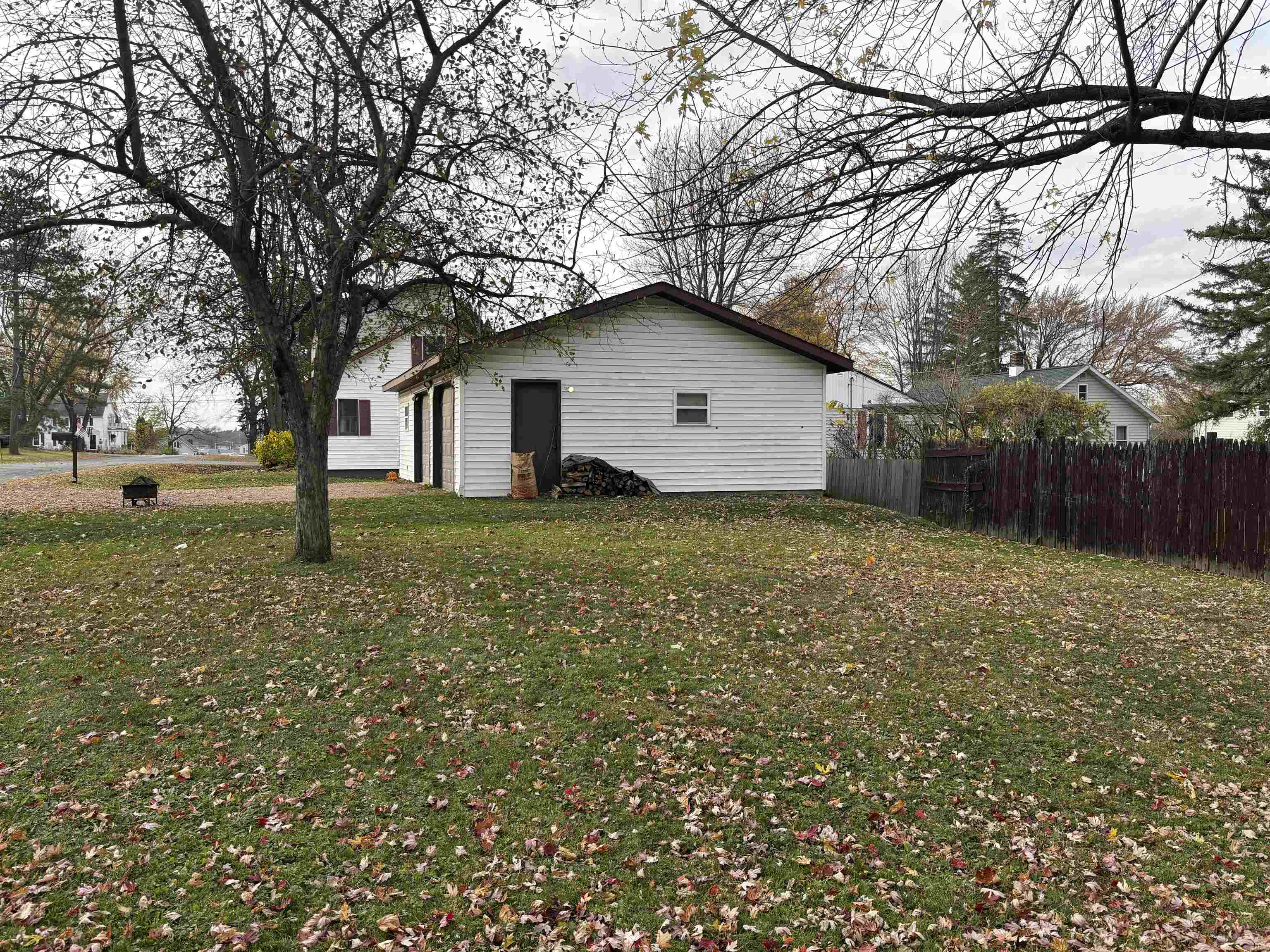 1413 S PROSPECT AVENUE, Marshfield, Wisconsin 54449, 3 Bedrooms Bedrooms, ,2 BathroomsBathrooms,Residential,For Sale,1413 S PROSPECT AVENUE,22405160