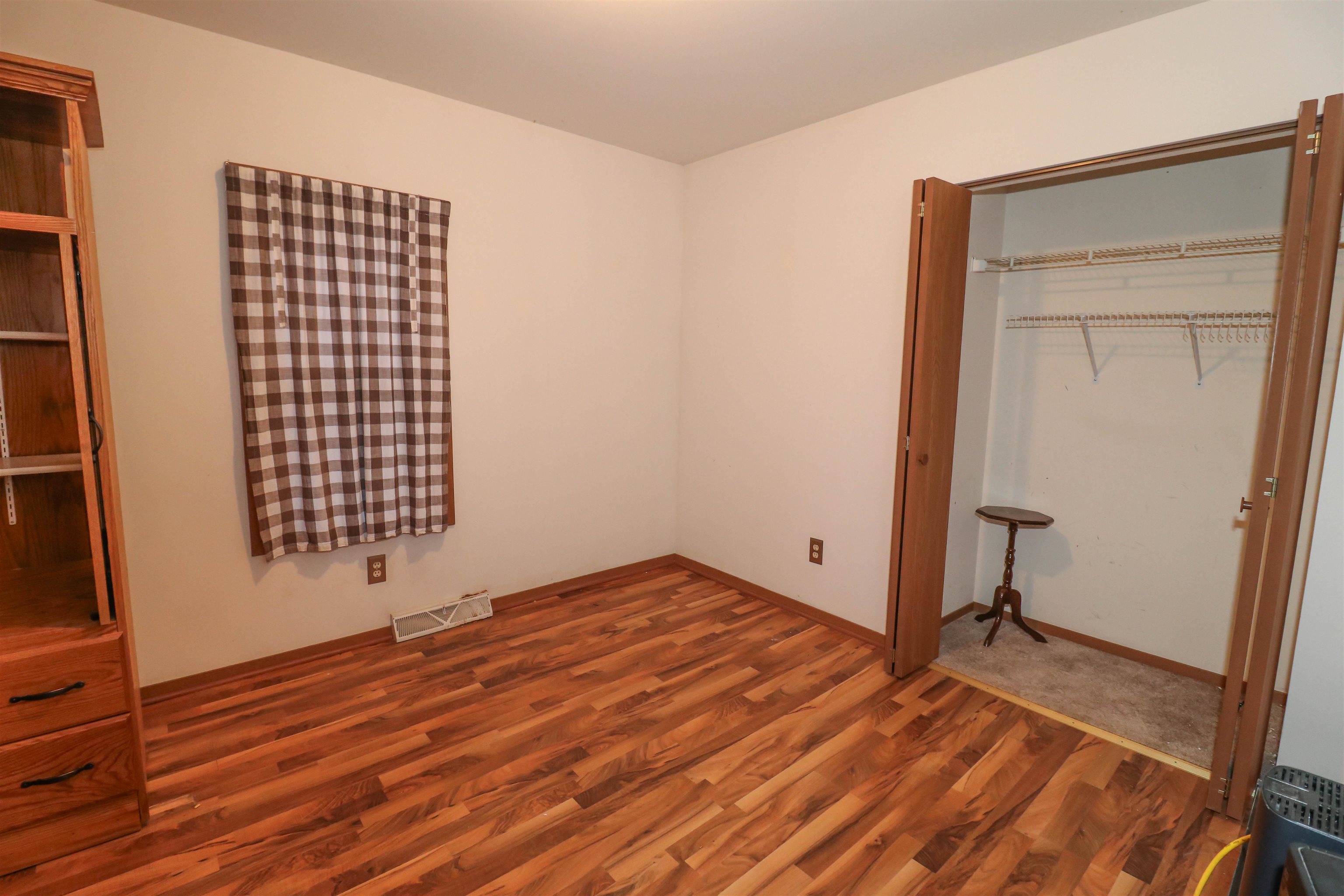 311 W BLODGETT STREET, Marshfield, Wisconsin 54449, 3 Bedrooms Bedrooms, ,1 BathroomBathrooms,Residential,For Sale,311 W BLODGETT STREET,22405469