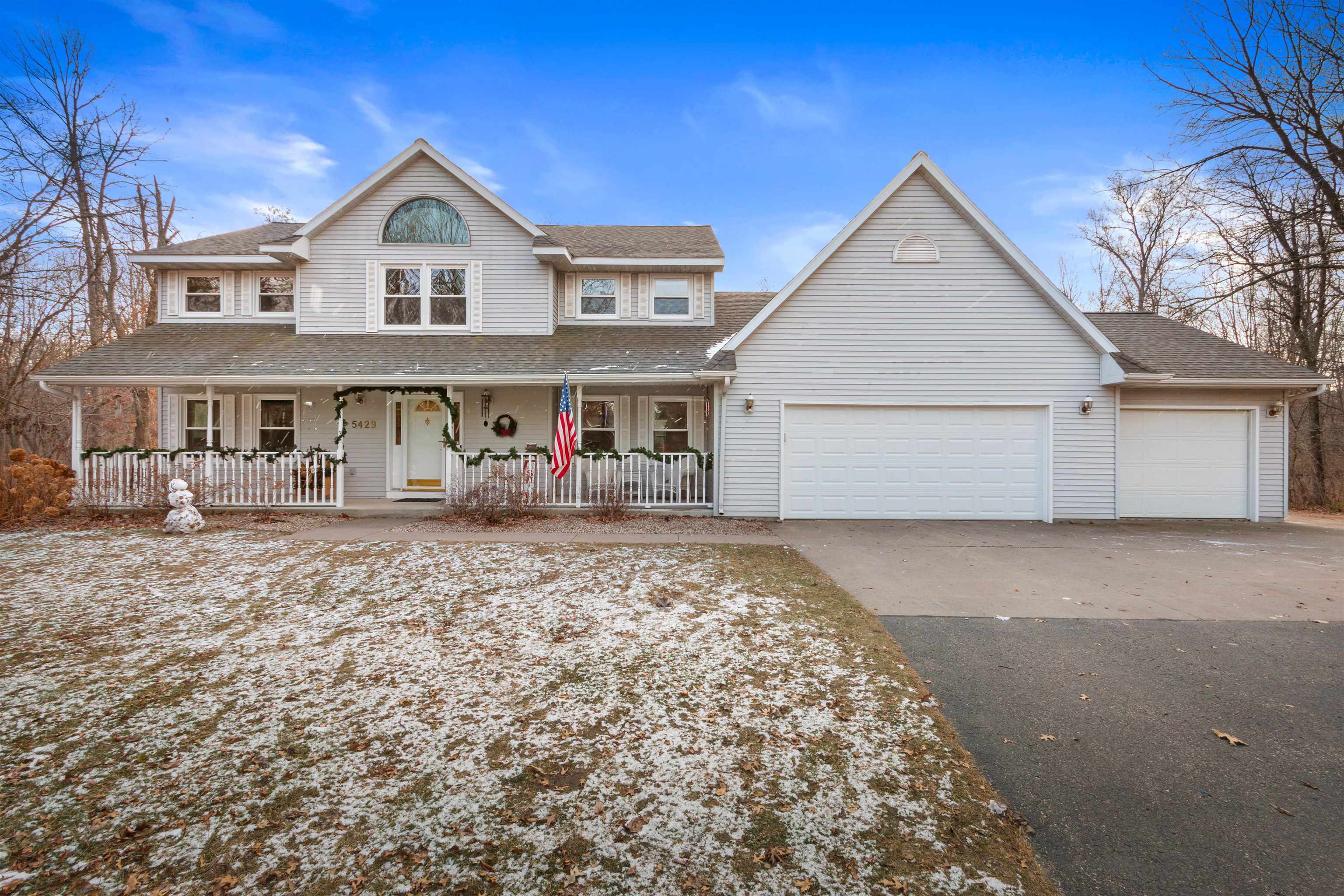 5429 Pinewood Drive