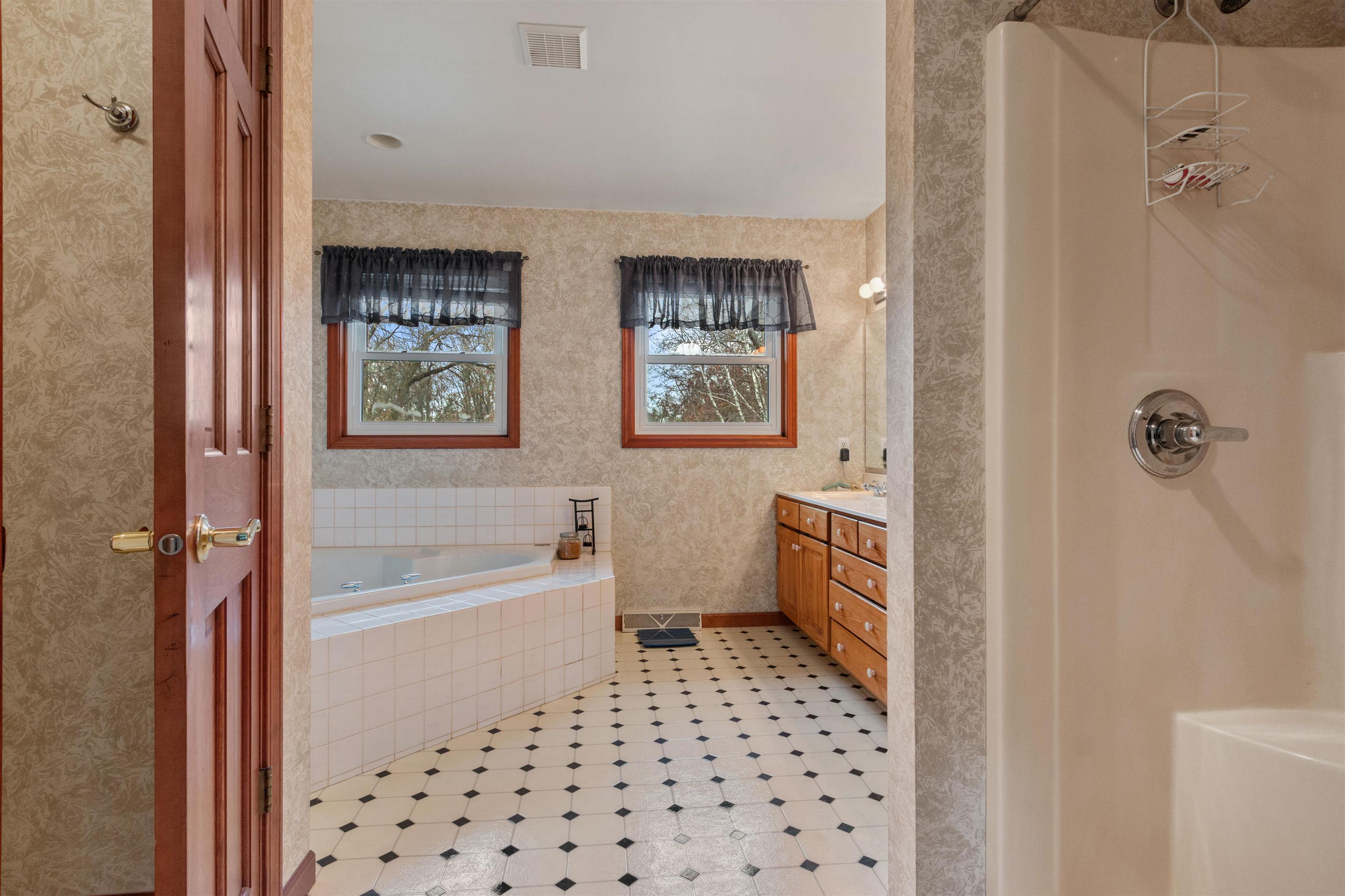 5429 Pinewood Drive