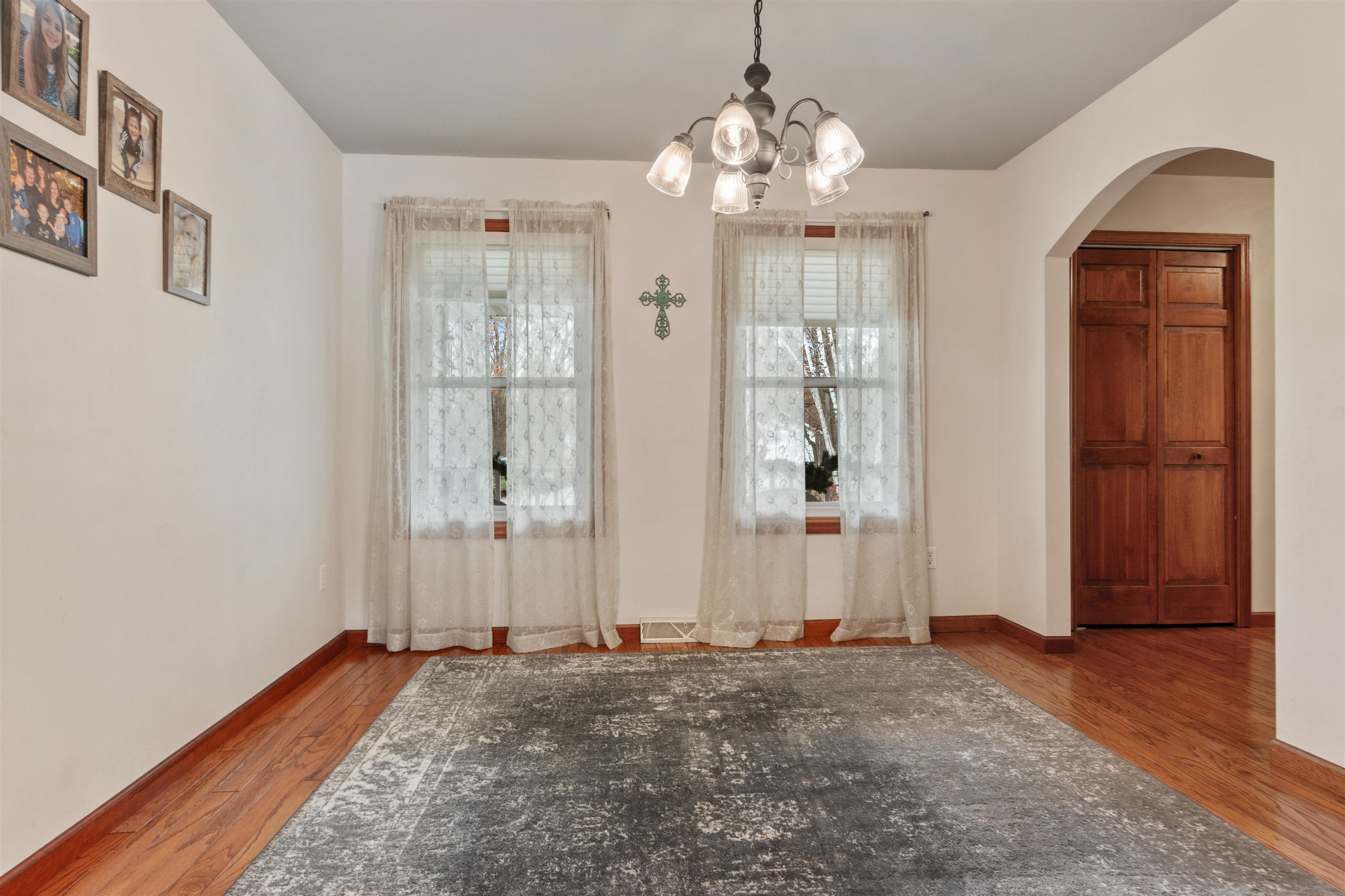 5429 Pinewood Drive