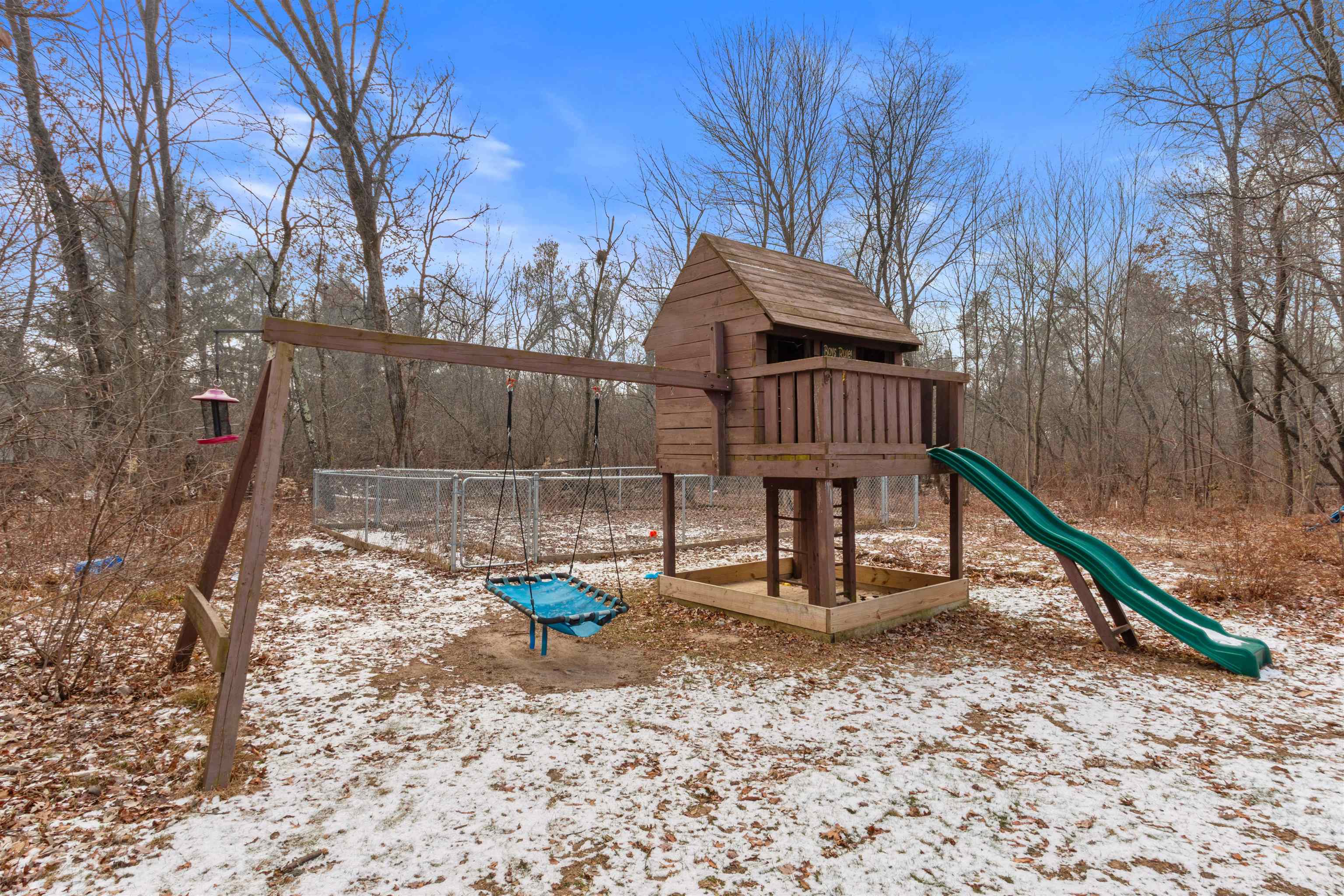 5429 Pinewood Drive