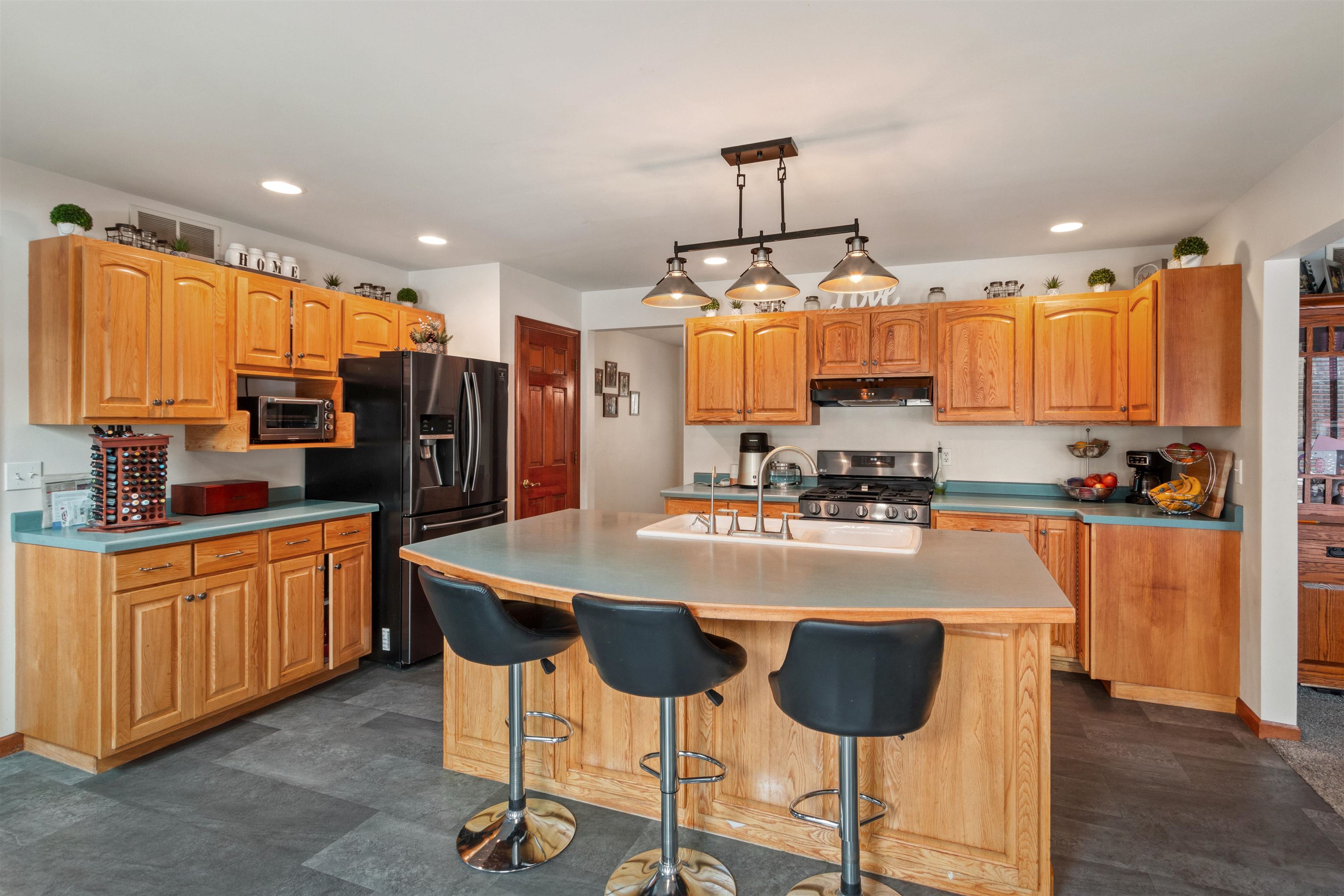 5429 Pinewood Drive