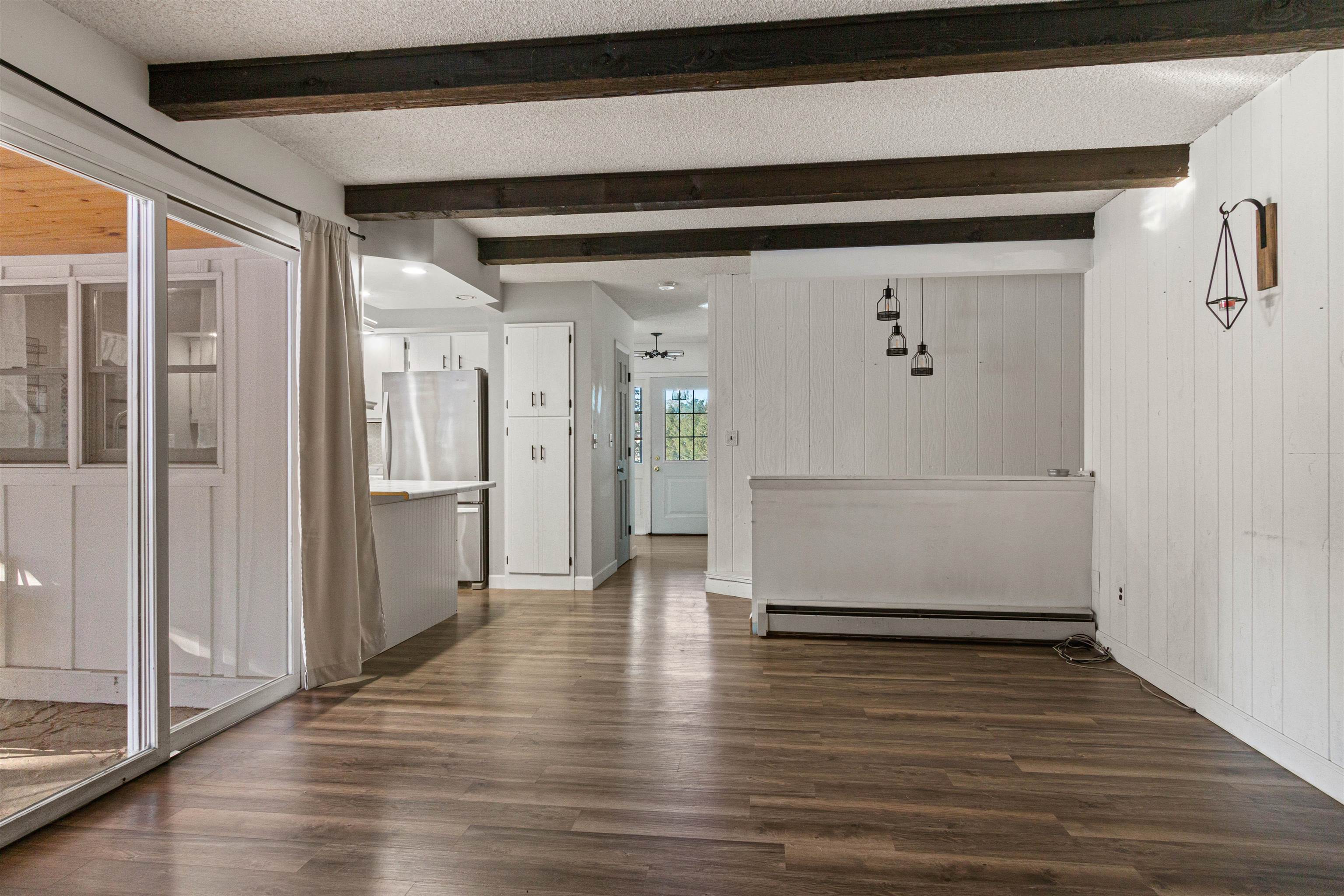 4413 MEADOW LANE