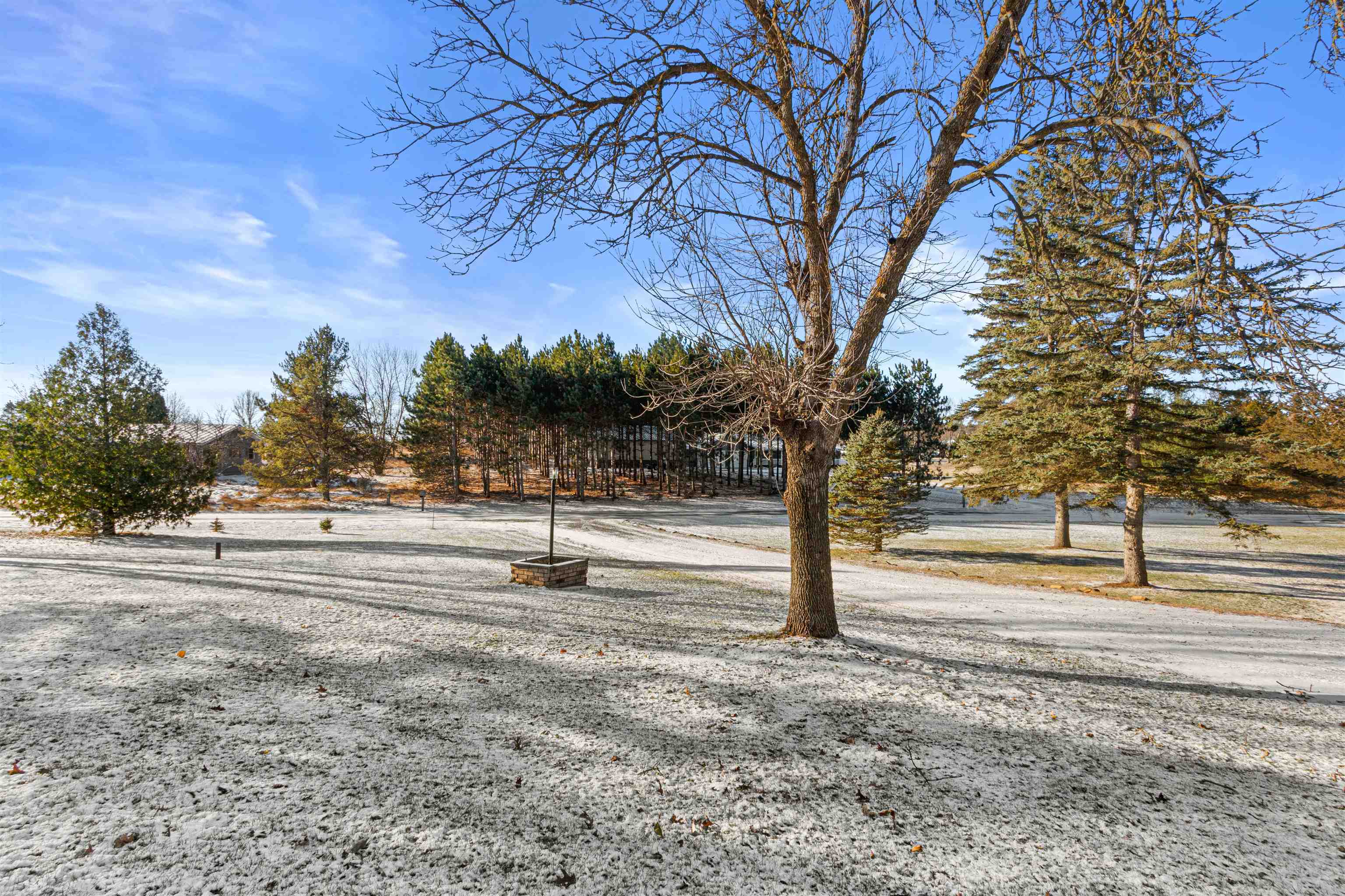 4413 MEADOW LANE