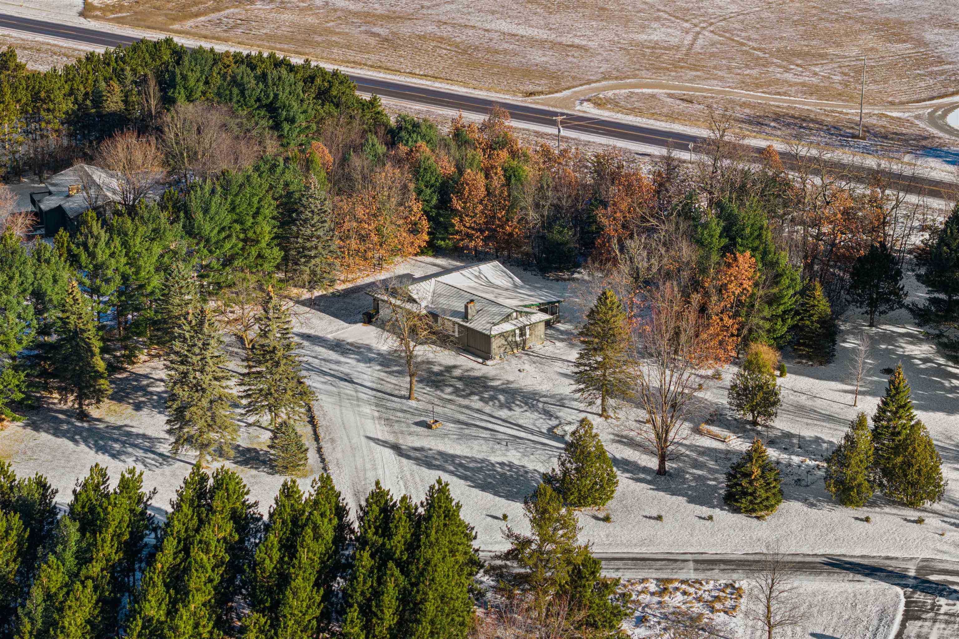 4413 MEADOW LANE