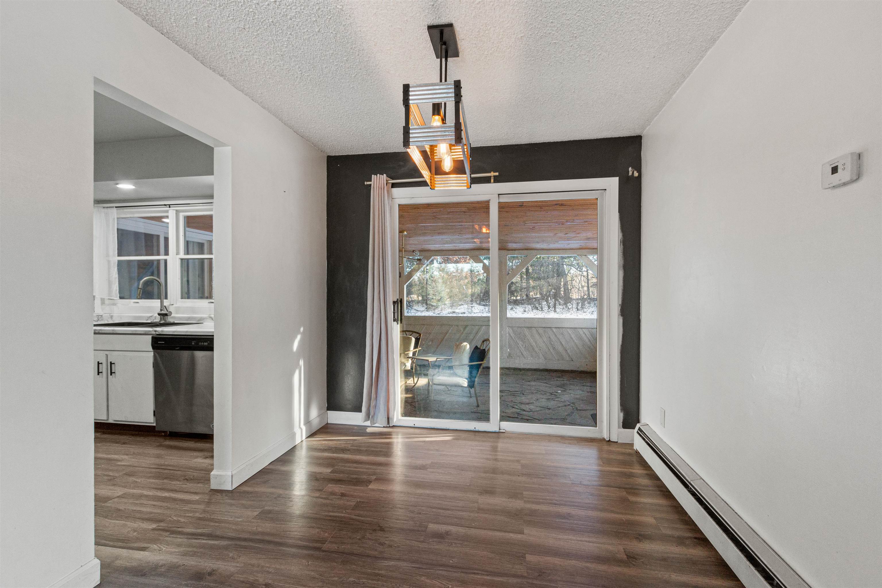 4413 MEADOW LANE