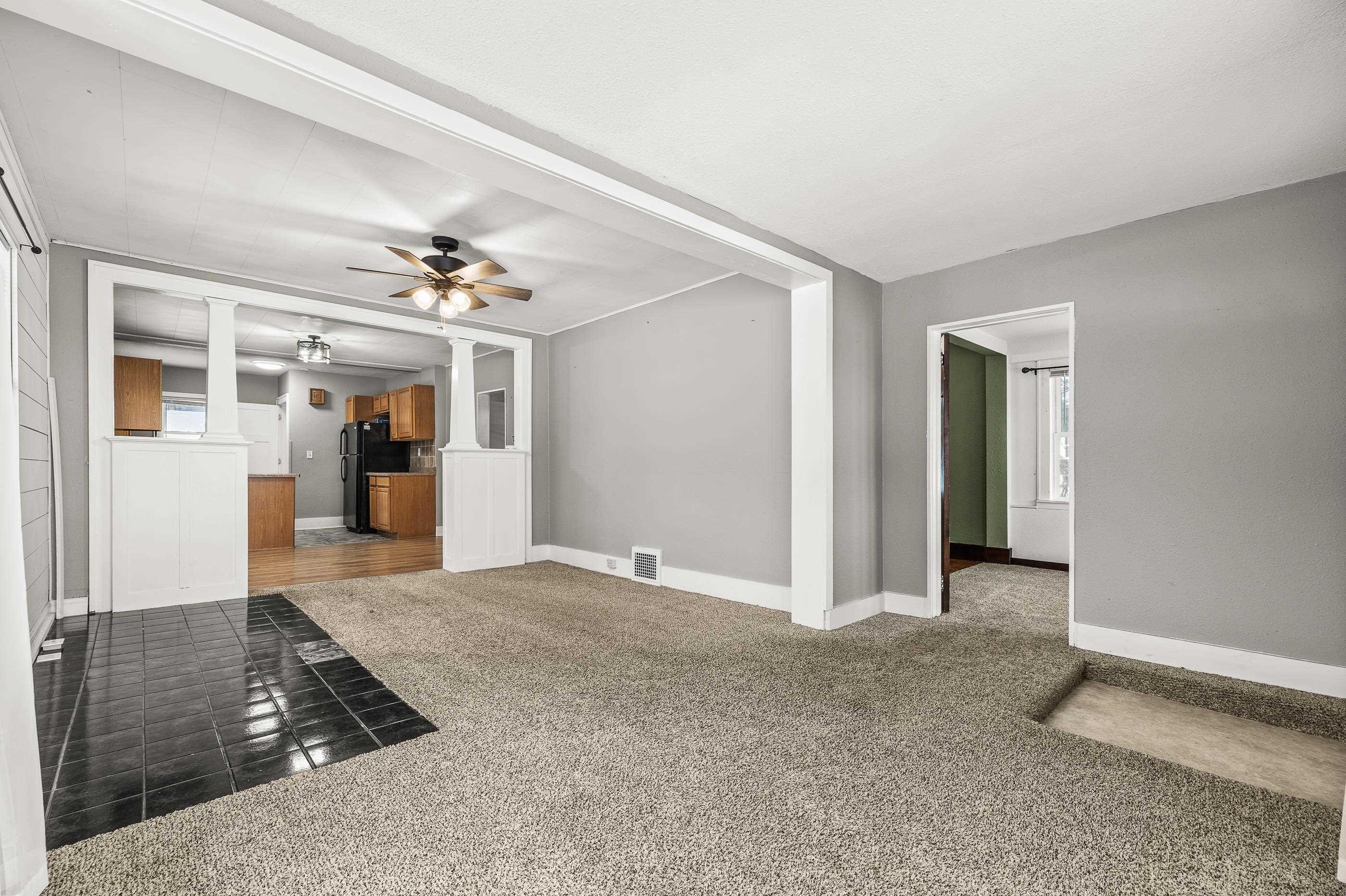 10504 DRAKE COURT