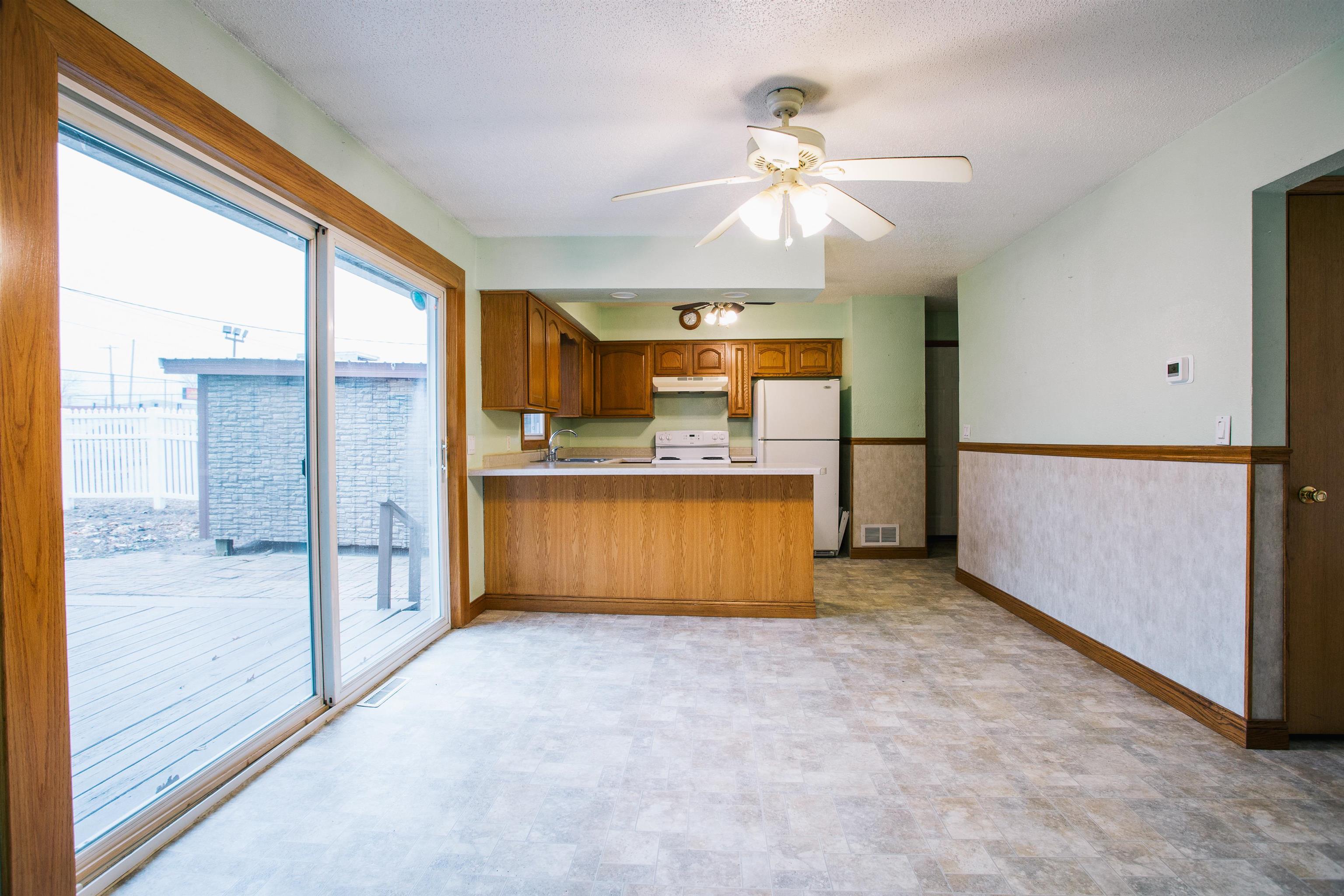 9 CENTER STREET, Neillsville, Wisconsin 54456, 3 Bedrooms Bedrooms, ,1 BathroomBathrooms,Residential,For Sale,9 CENTER STREET,22405754