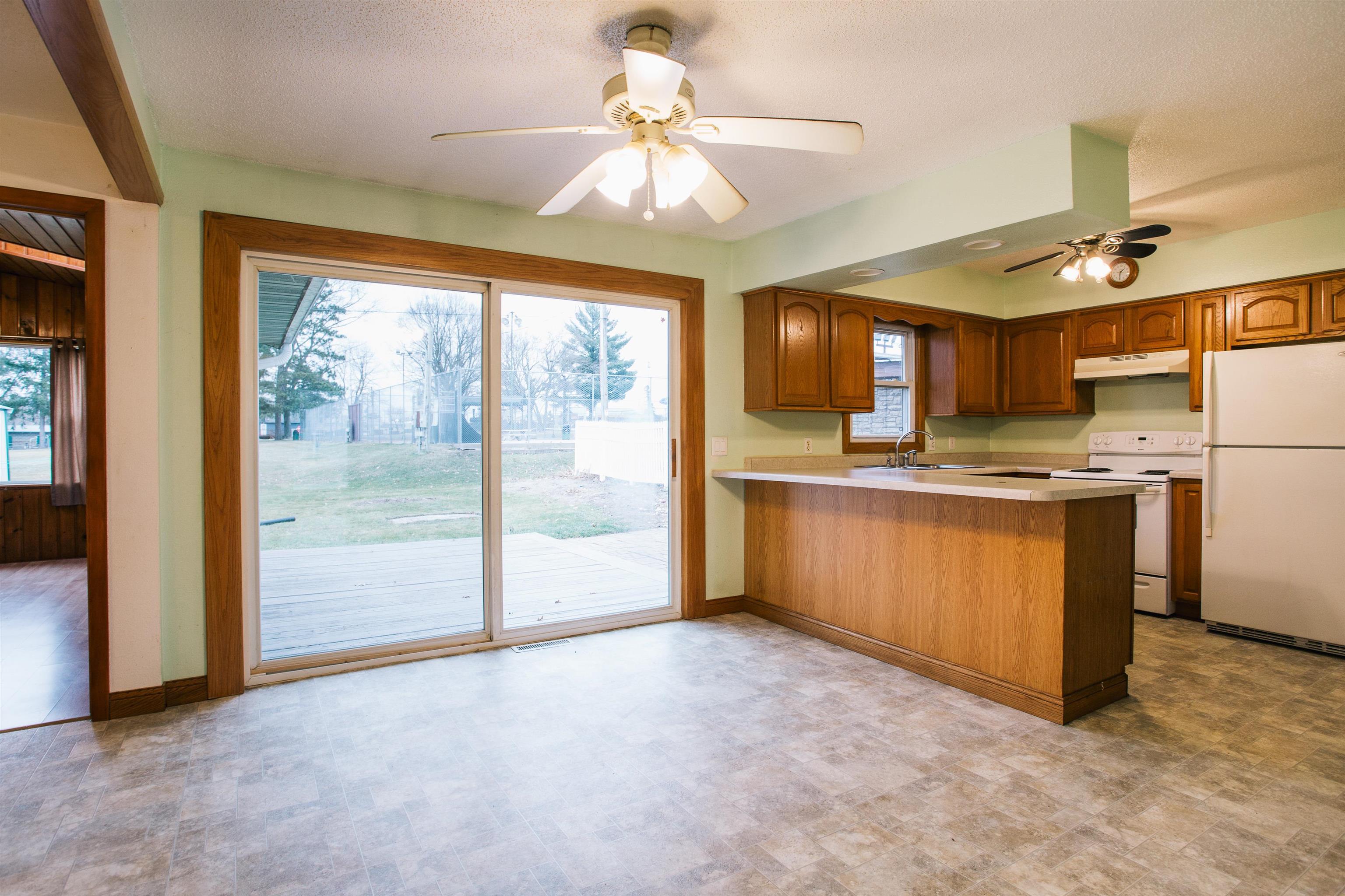 9 CENTER STREET, Neillsville, Wisconsin 54456, 3 Bedrooms Bedrooms, ,1 BathroomBathrooms,Residential,For Sale,9 CENTER STREET,22405754