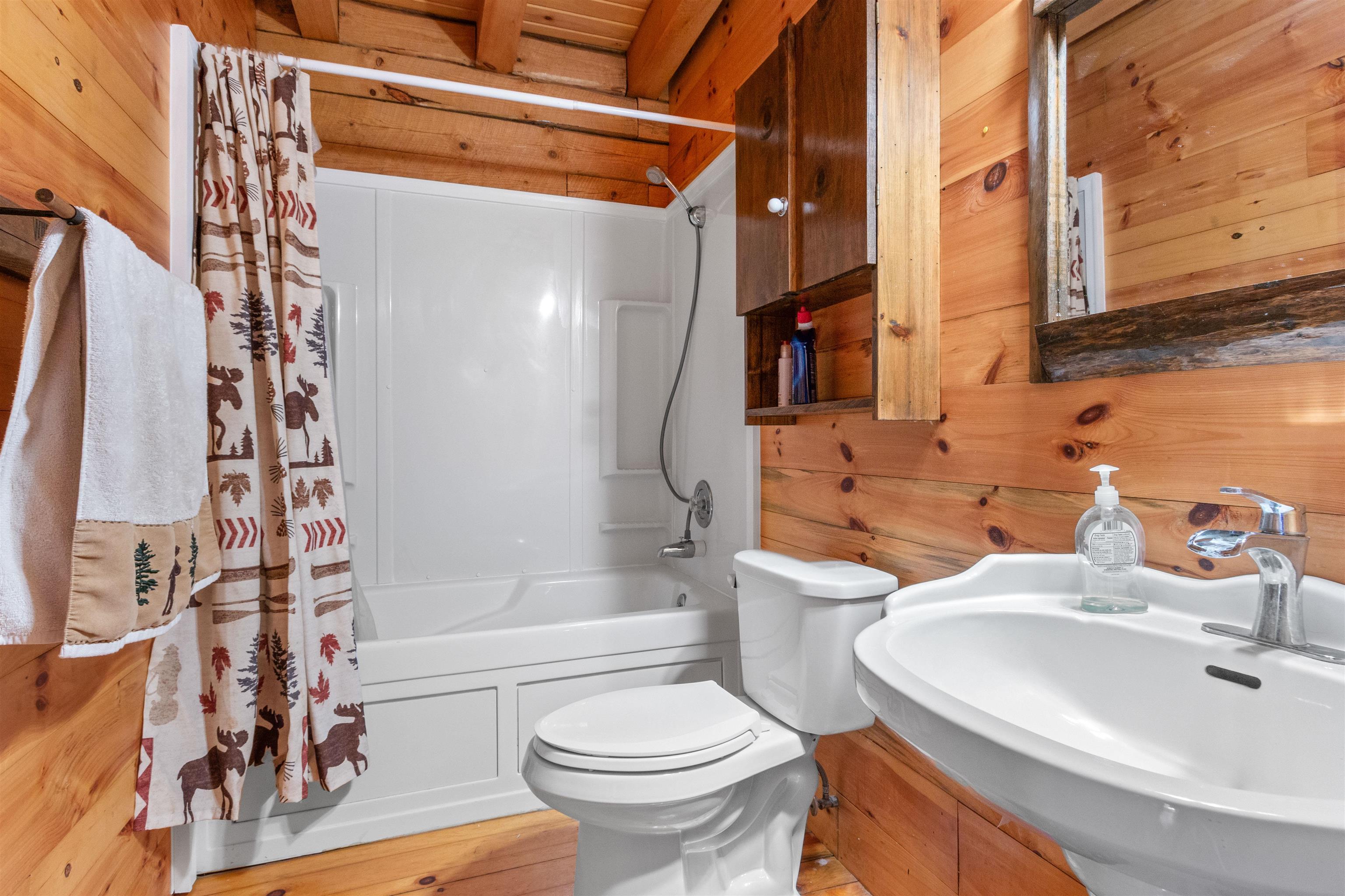W13554 BLACK OAK COURT