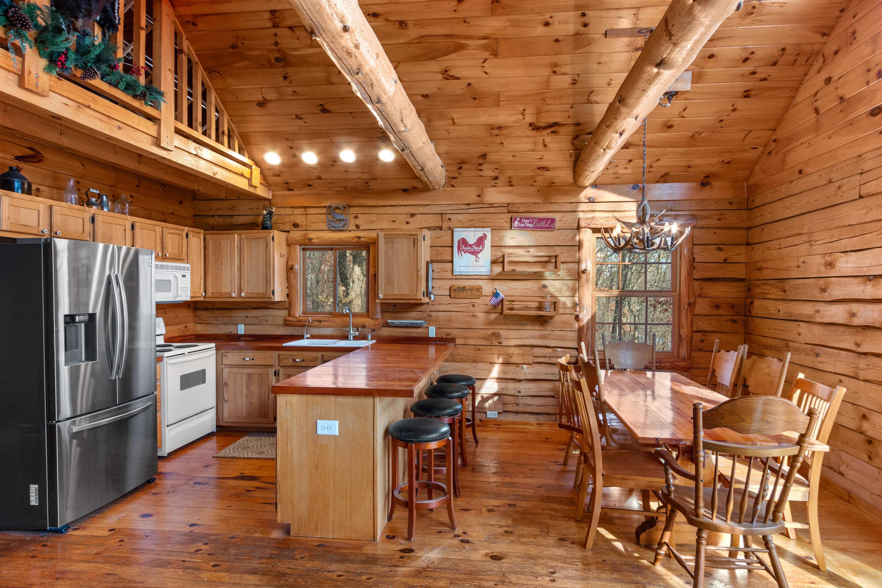 W13554 BLACK OAK COURT