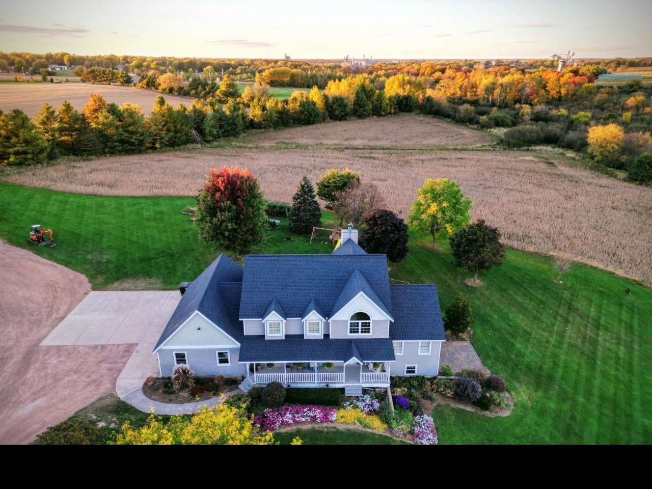 W3476 CHICKADEE ROAD, Loyal, Wisconsin 54446, 5 Bedrooms Bedrooms, ,3 BathroomsBathrooms,Residential,For Sale,W3476 CHICKADEE ROAD,22500077