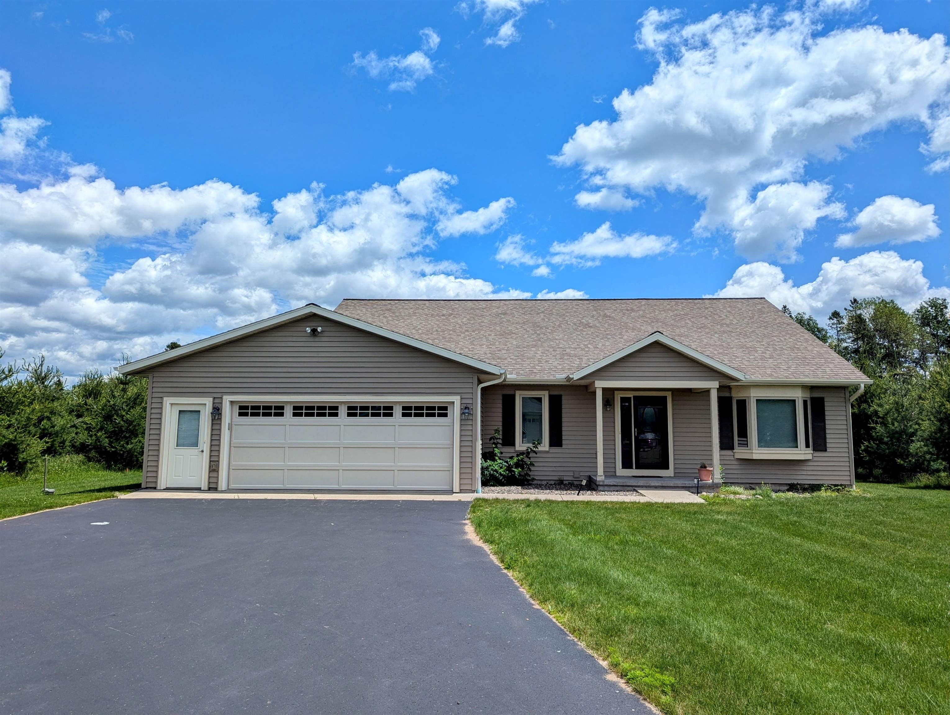 N16370 BUNTING LANE, Butternut, Wisconsin 54514, 4 Bedrooms Bedrooms, ,2 BathroomsBathrooms,Residential,For Sale,N16370 BUNTING LANE,22500301