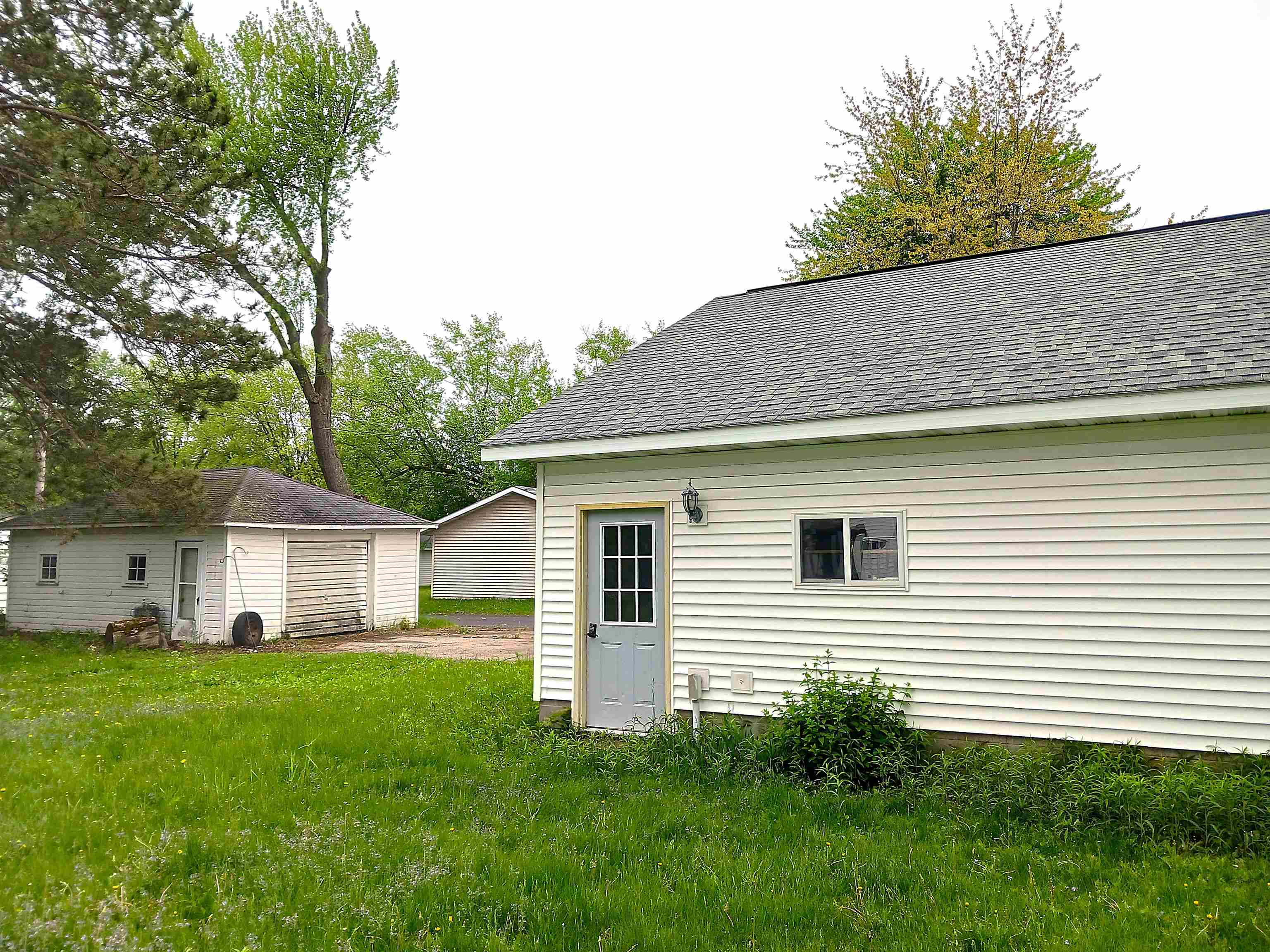 651 WISCONSIN RIVER DRIVE, Port Edwards, Wisconsin 54469, 4 Bedrooms Bedrooms, ,3 BathroomsBathrooms,Residential,For Sale,651 WISCONSIN RIVER DRIVE,22500652