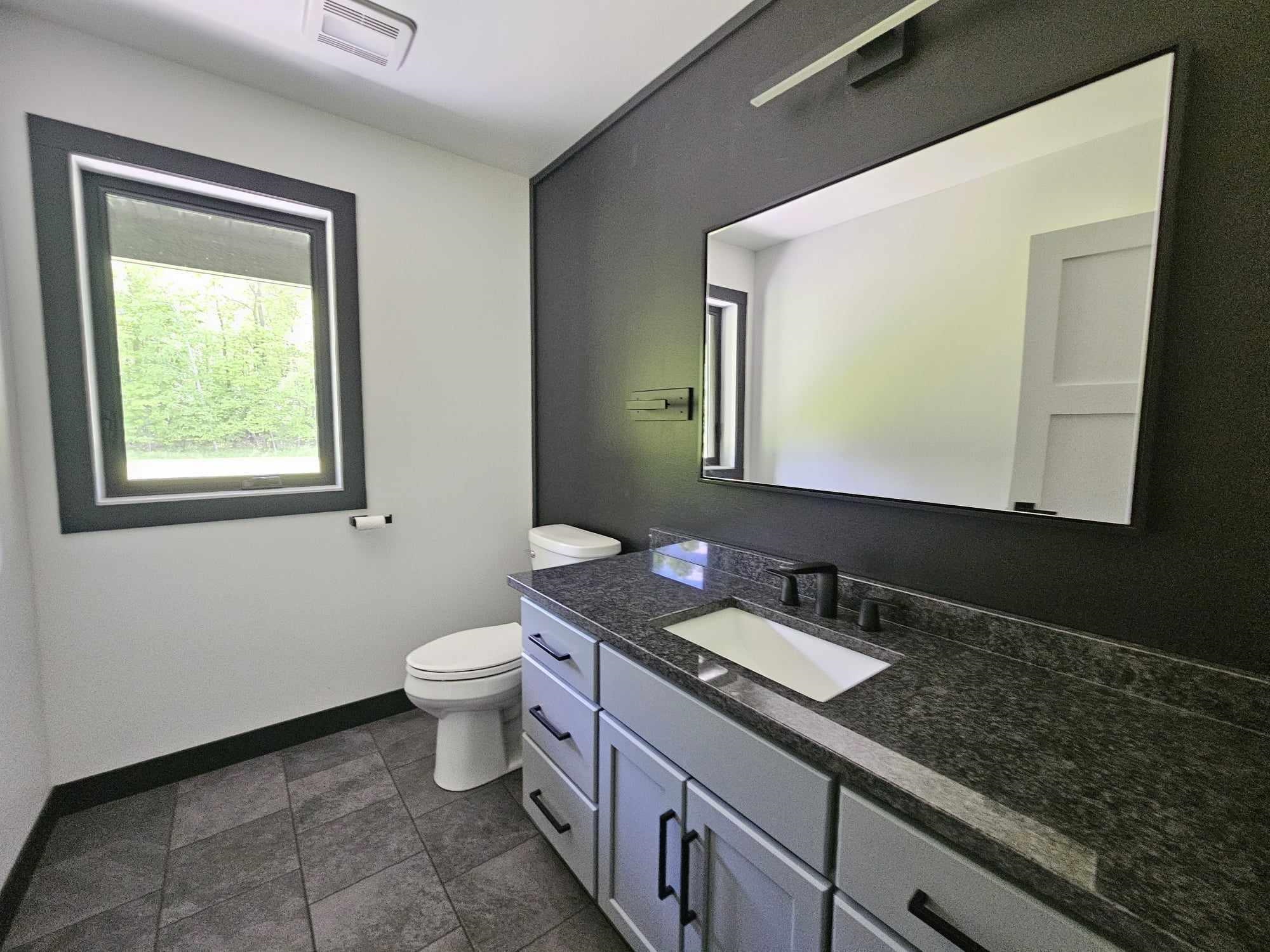 104141 MANN ROAD, Marshfield, Wisconsin 54449, 4 Bedrooms Bedrooms, ,4 BathroomsBathrooms,Residential,For Sale,104141 MANN ROAD,22500665