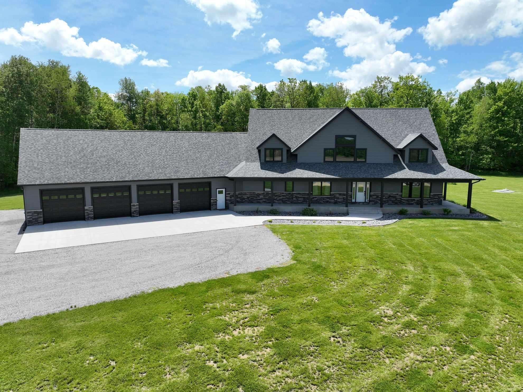 104141 MANN ROAD, Marshfield, Wisconsin 54449, 4 Bedrooms Bedrooms, ,4 BathroomsBathrooms,Residential,For Sale,104141 MANN ROAD,22500665