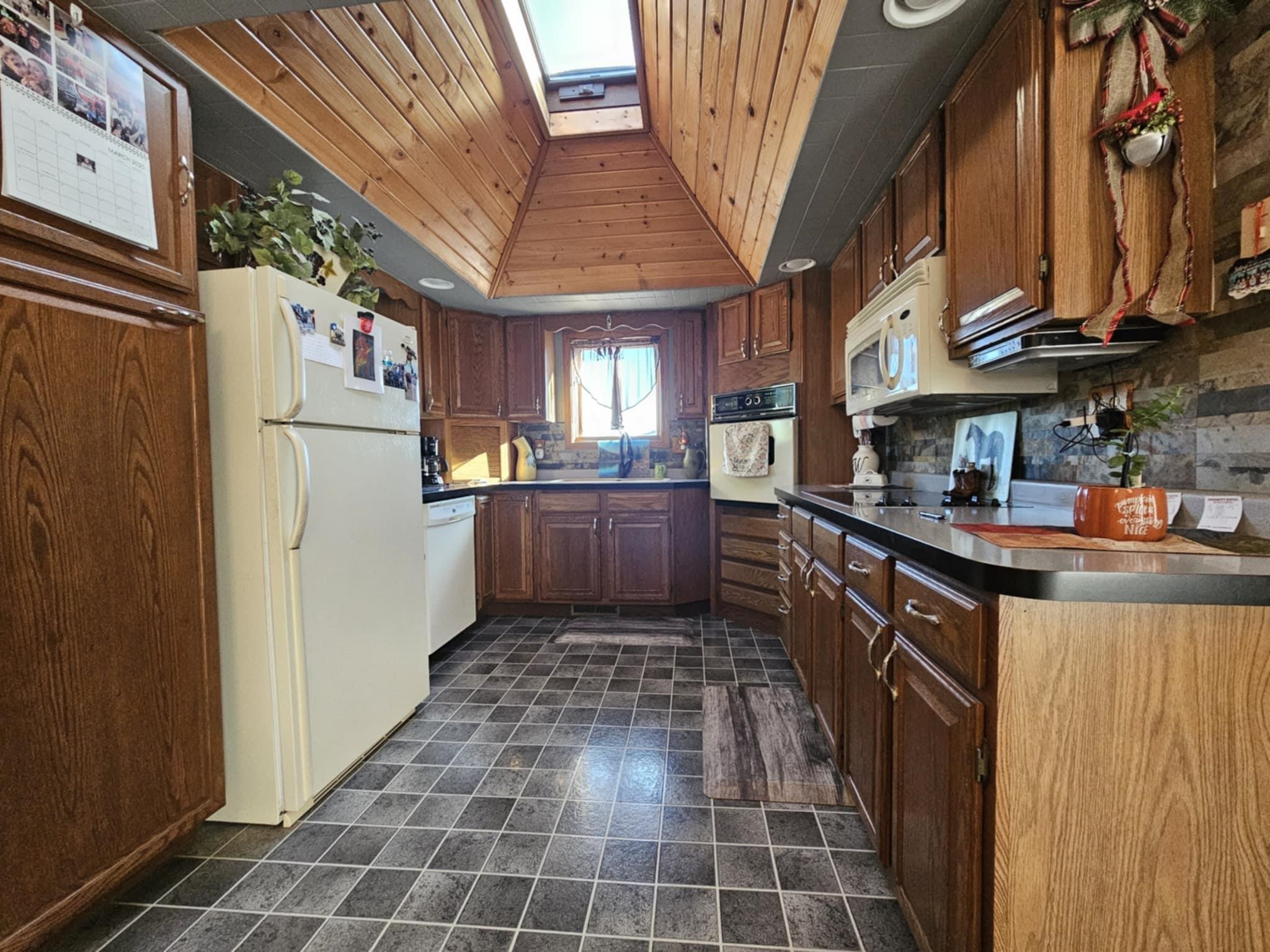7815 KLONDIKE DRIVE, Marshfield, Wisconsin 54449, 3 Bedrooms Bedrooms, ,2 BathroomsBathrooms,Residential,For Sale,7815 KLONDIKE DRIVE,22500915