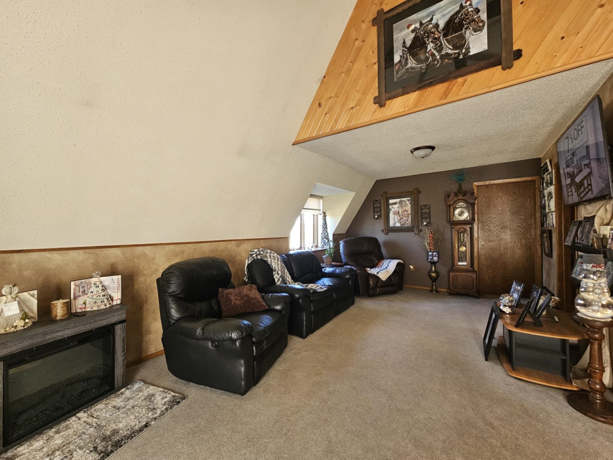 7815 KLONDIKE DRIVE, Marshfield, Wisconsin 54449, 3 Bedrooms Bedrooms, ,2 BathroomsBathrooms,Residential,For Sale,7815 KLONDIKE DRIVE,22500915