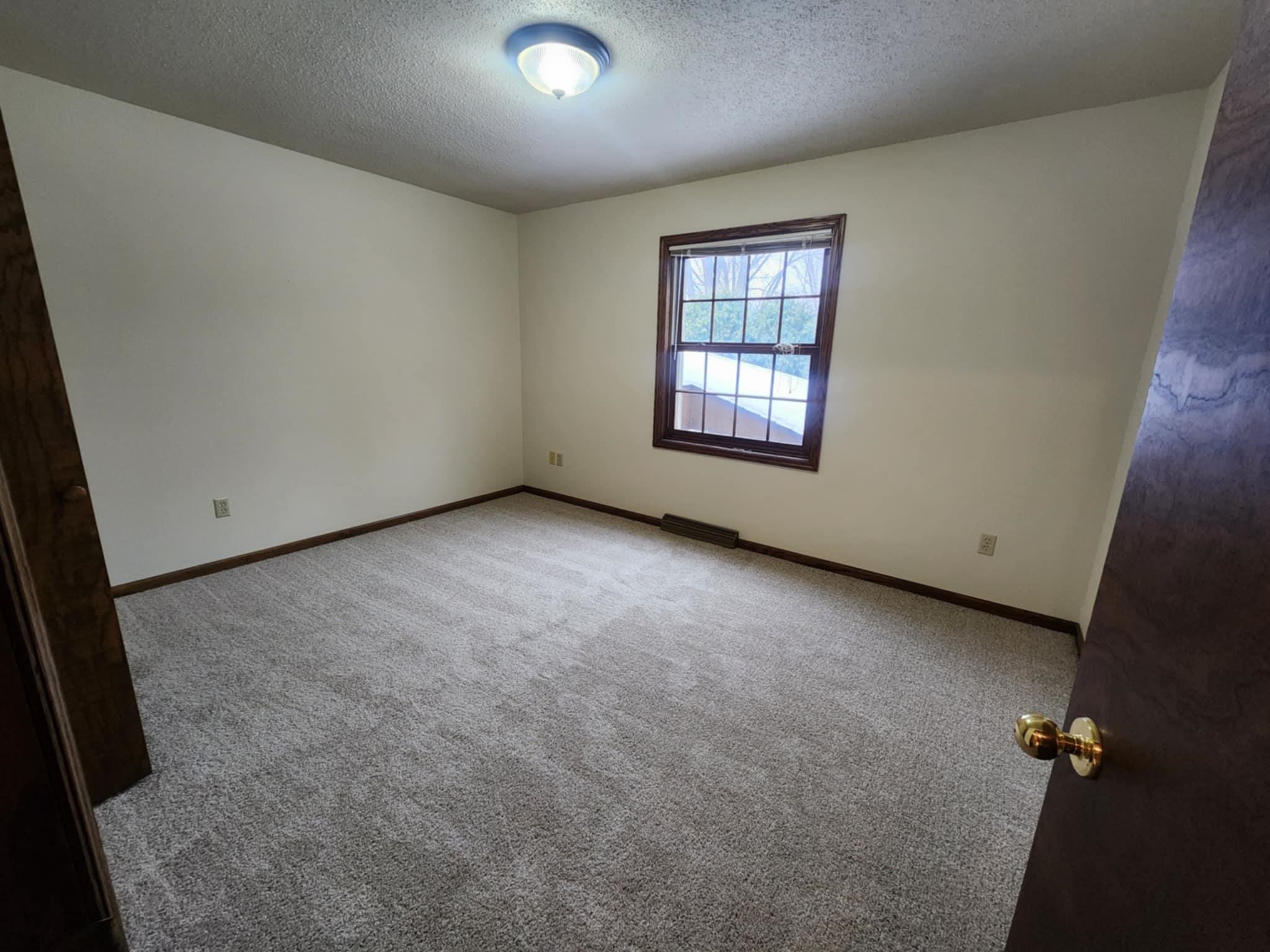 1509 N NORTH HILLS AVENUE, Marshfield, Wisconsin 54449, 4 Bedrooms Bedrooms, ,2 BathroomsBathrooms,Residential,For Sale,1509 N NORTH HILLS AVENUE,22501035