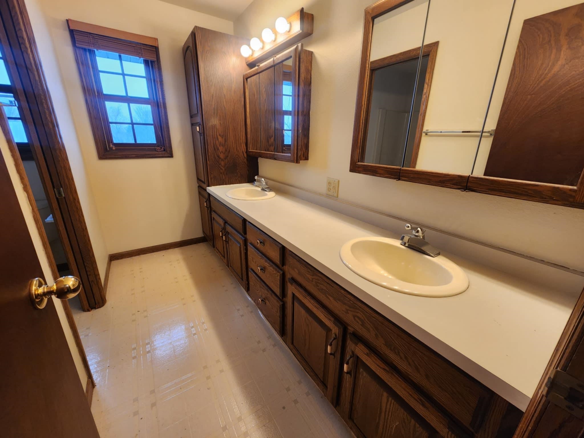 1509 N NORTH HILLS AVENUE, Marshfield, Wisconsin 54449, 4 Bedrooms Bedrooms, ,2 BathroomsBathrooms,Residential,For Sale,1509 N NORTH HILLS AVENUE,22501035